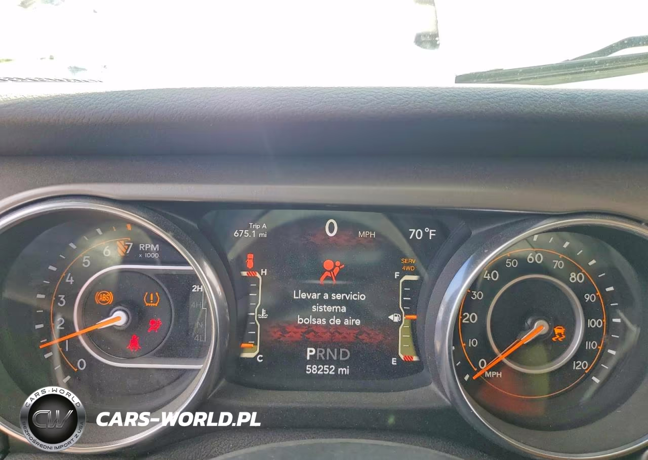 2020 Jeep Wrangler Unlimited Sport VIN:1C4HJXDG8LW104933 - 9