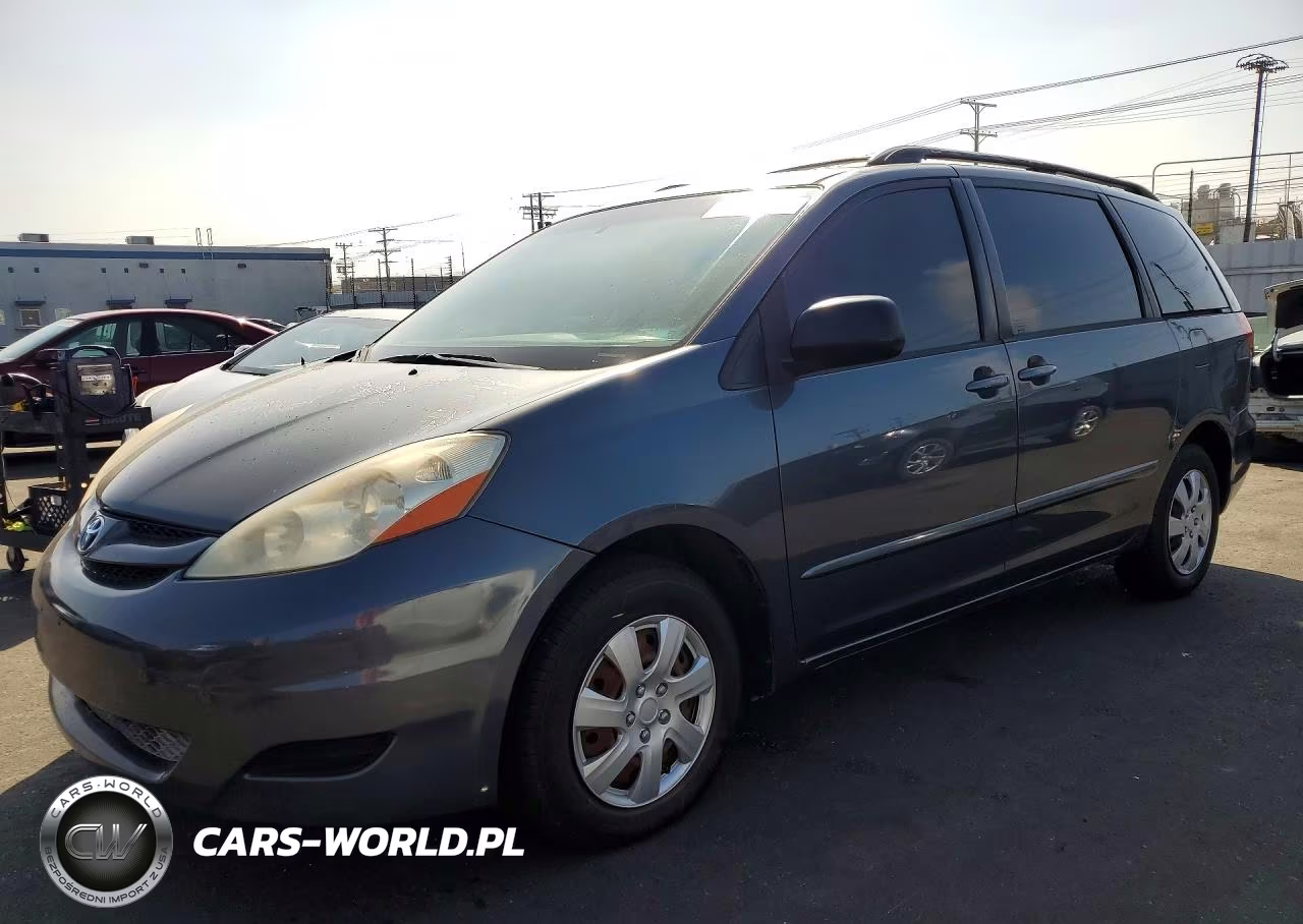 2008 Toyota Sienna Le 7-Passenger