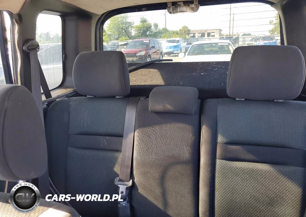 2006 Toyota Scion Xb VIN:JTLKT324X64080186 - 10