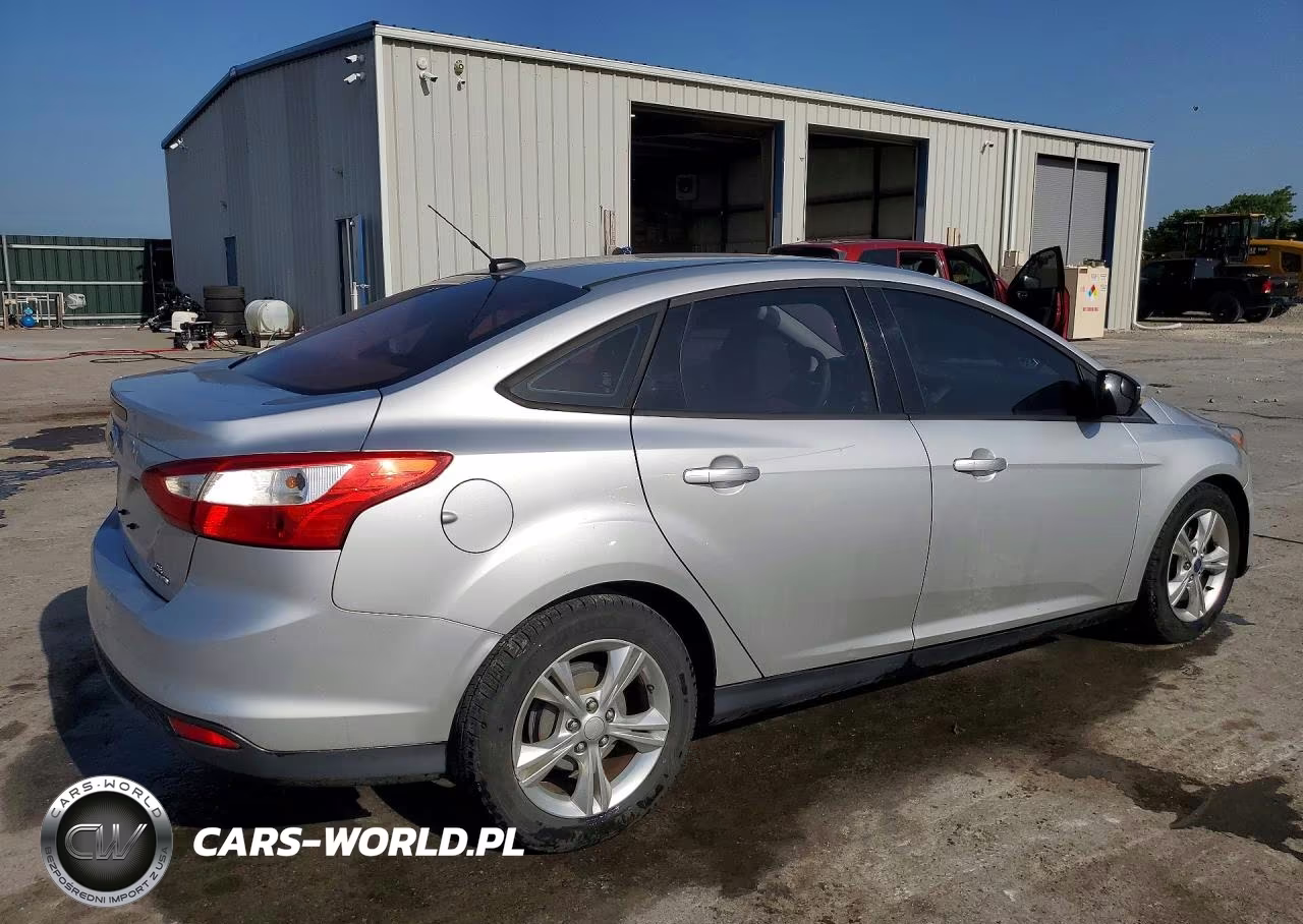 2013 Ford Focus Se VIN:1FADP3F2XDL225107 - 3