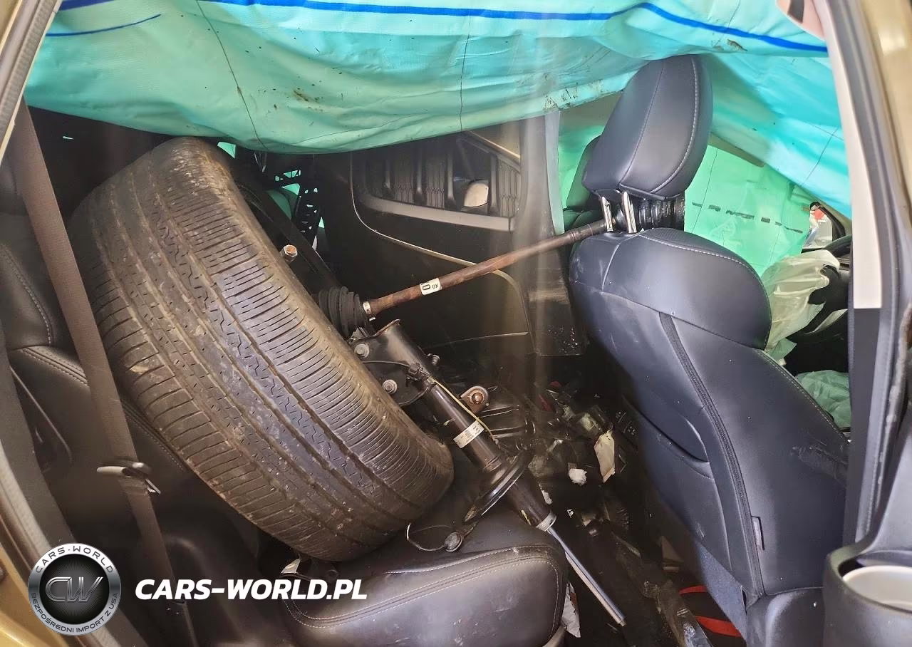 2020 Subaru Ascent Touring VIN:4S4WMAUD7S3402435 - 10