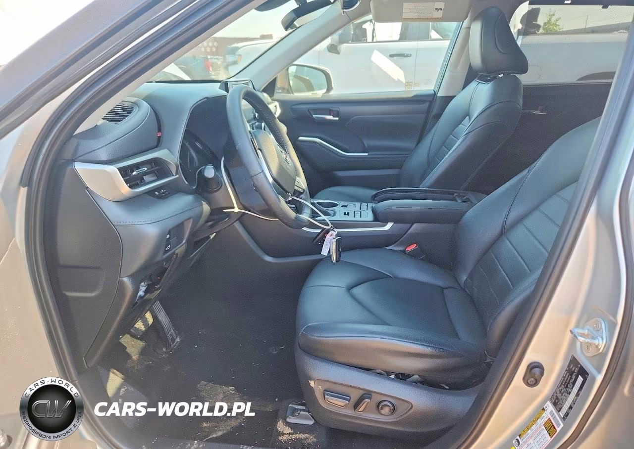 2020 Toyota Highlander Xle VIN:5TDHZRBH5LS502858 - 7