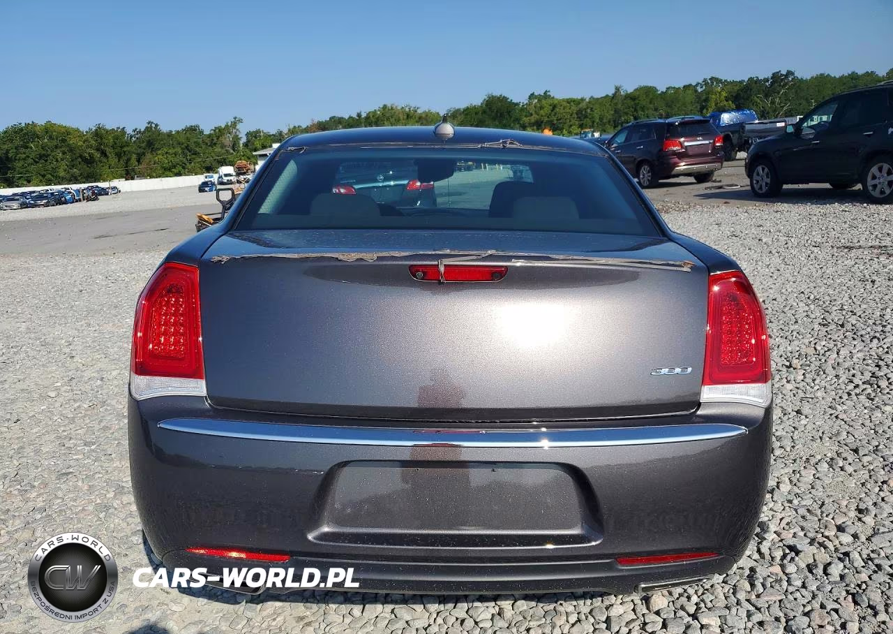 2023 Chrysler 300 Touring VIN:2C3CCAAG9PH566061 - 6