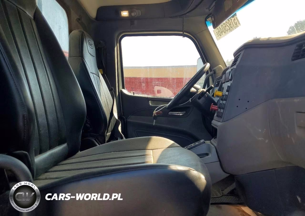 2017 Peterbilt 567 Semi Truck VIN:1XPCDP9X3HD444860 - 5
