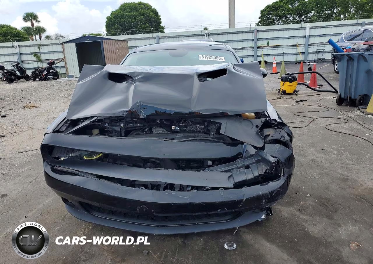 2015 Dodge Challenger Sxt VIN:2C3CDZAT6FH712780 - 5
