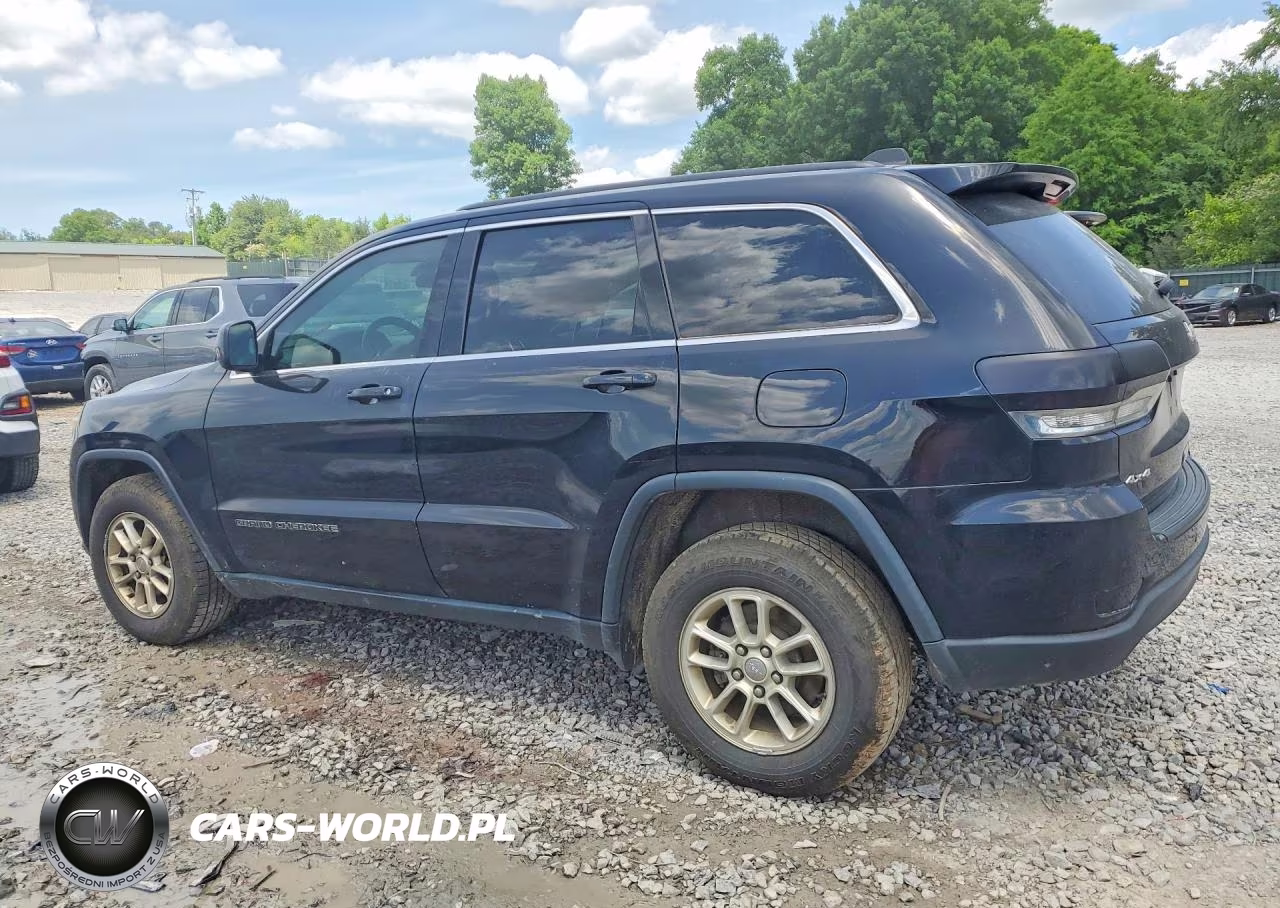 2018 Jeep Grand Cherokee Laredo VIN:1C4RJFAG9JC111567 - 2