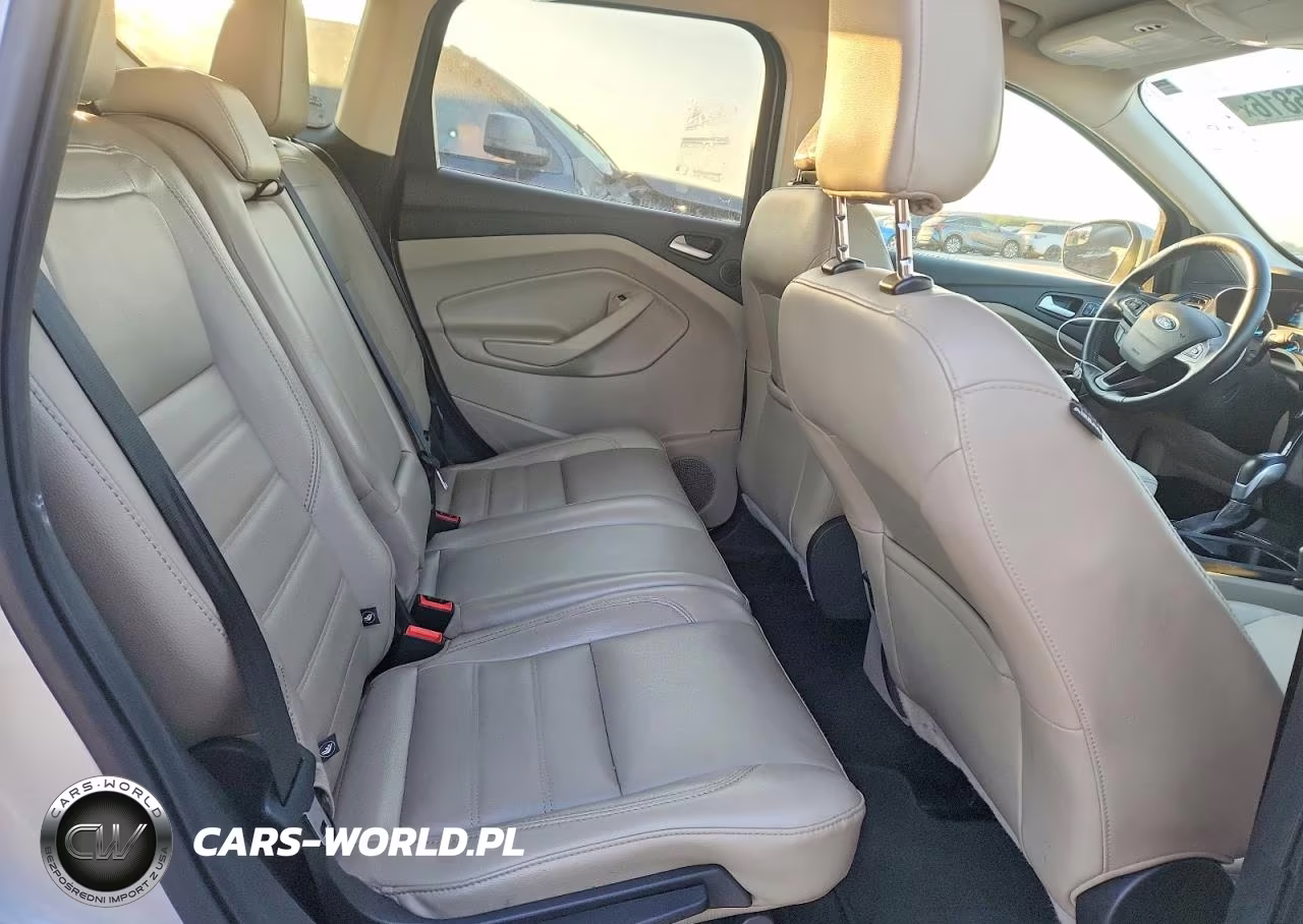 2019 Ford Escape Titanium VIN:1FMCU9J95KUA82155 - 11