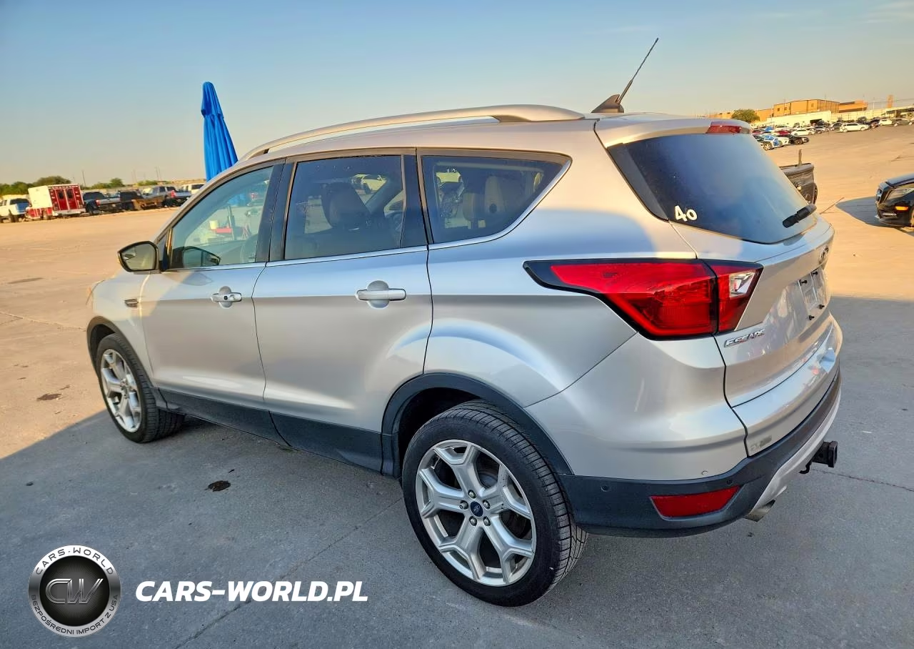 2019 Ford Escape Titanium VIN:1FMCU9J95KUA82155 - 2