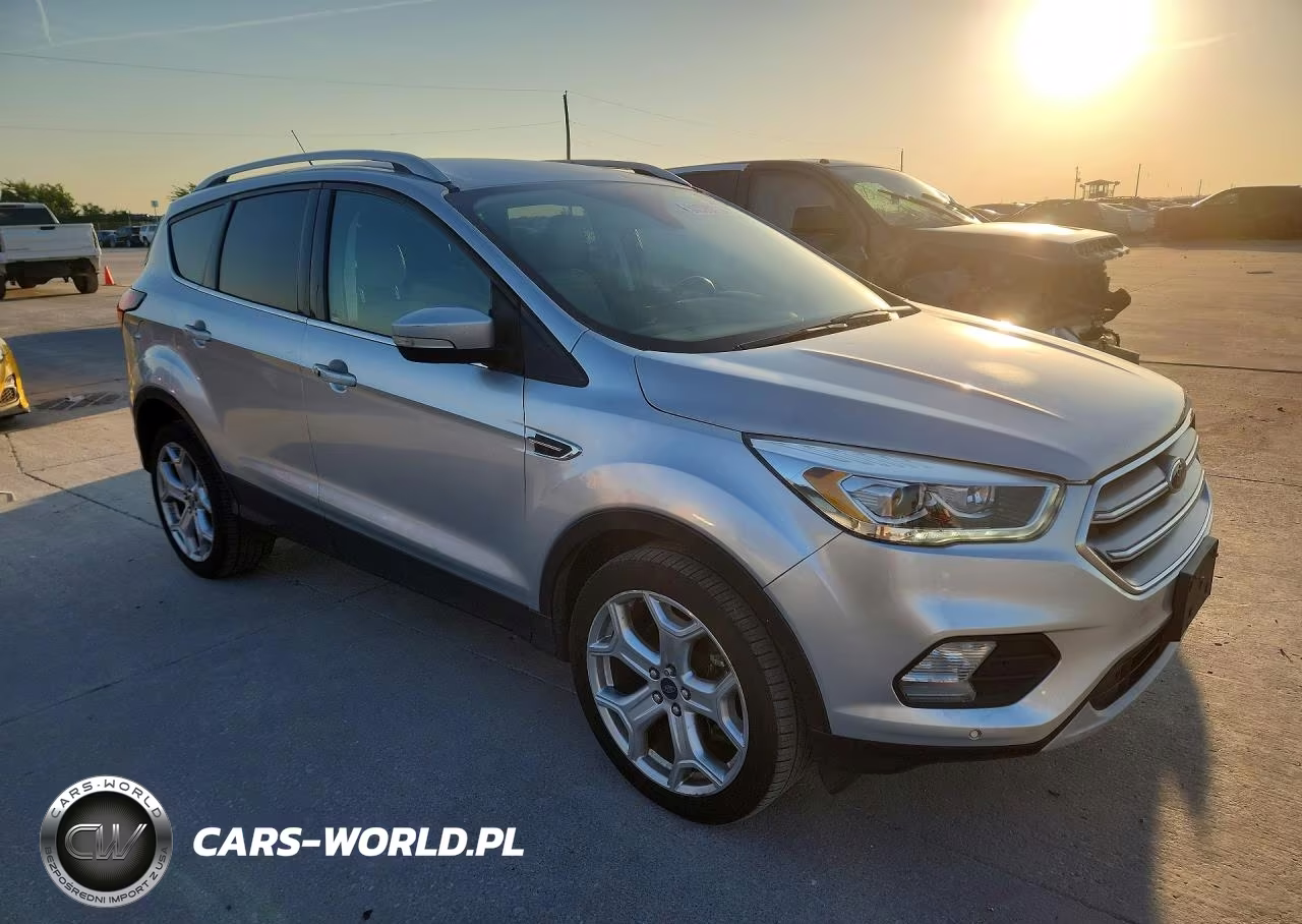 2019 Ford Escape Titanium VIN:1FMCU9J95KUA82155 - 4