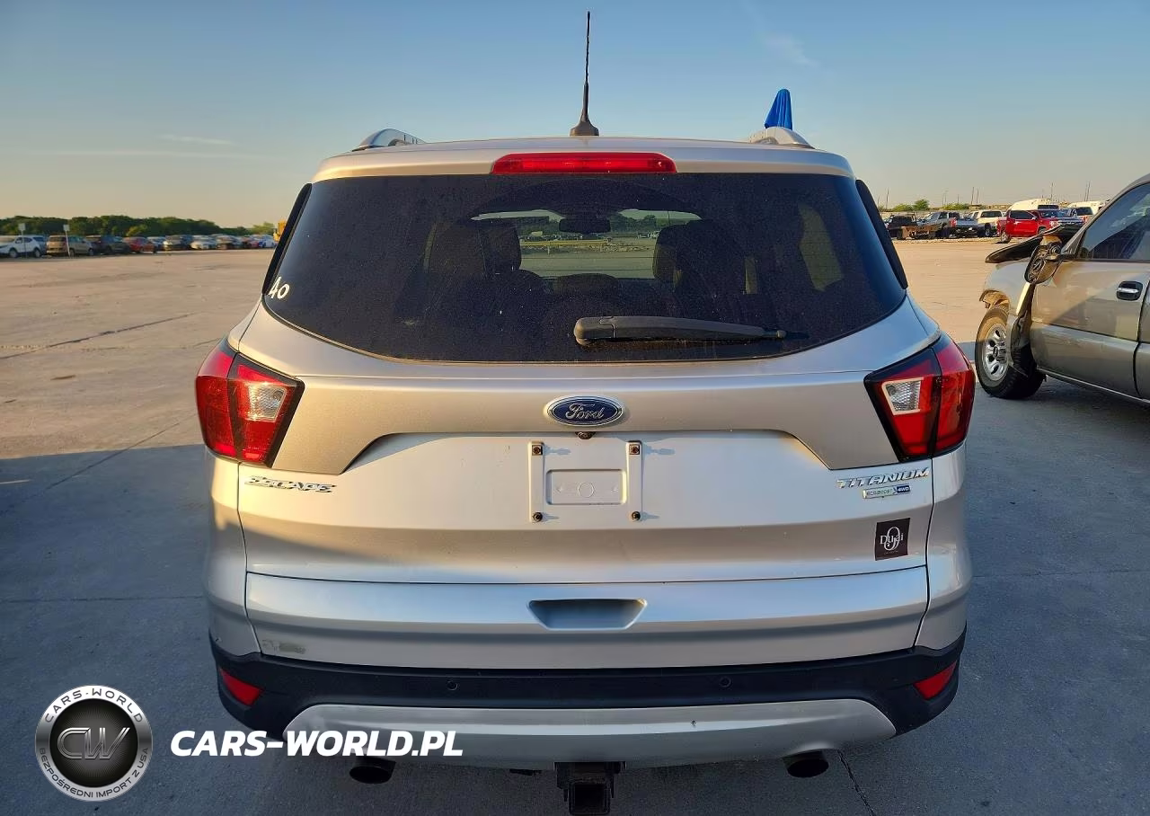 2019 Ford Escape Titanium VIN:1FMCU9J95KUA82155 - 6