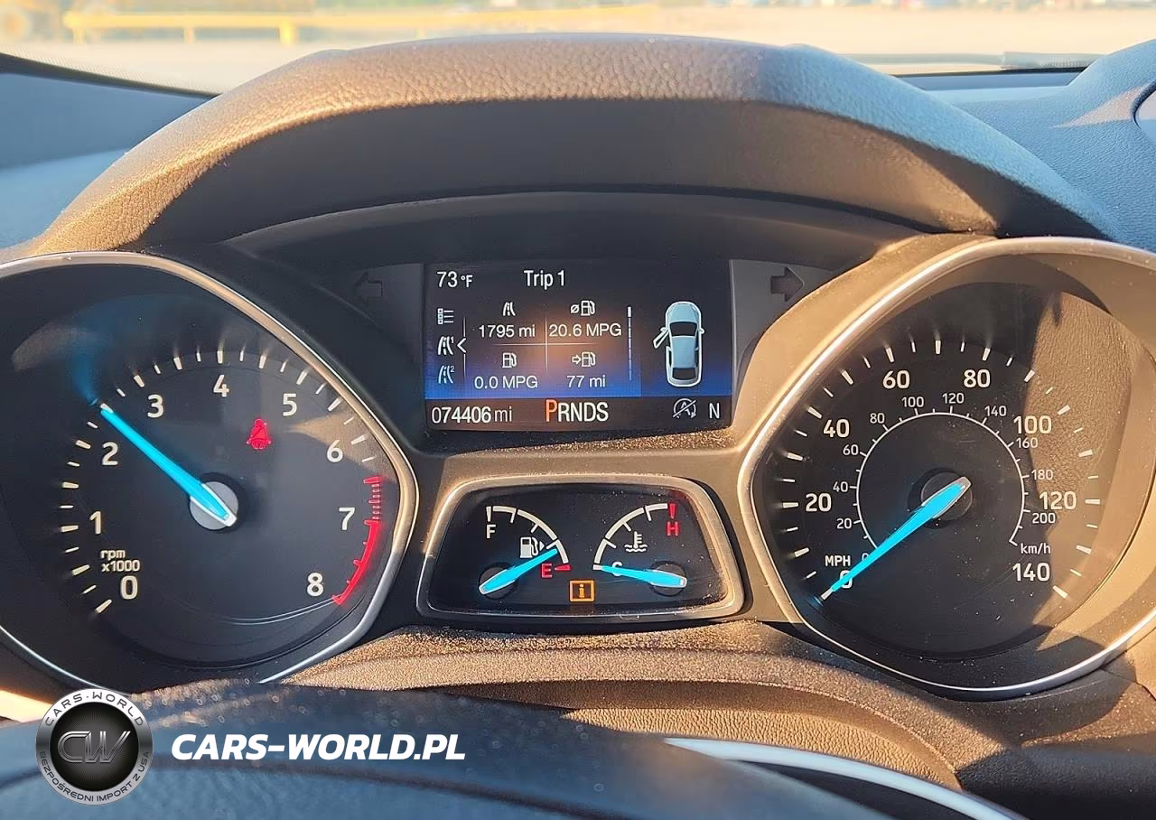 2019 Ford Escape Titanium VIN:1FMCU9J95KUA82155 - 9