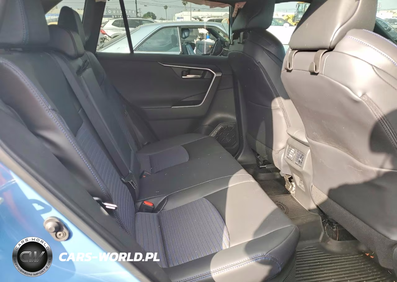 2025 Toyota Rav4 Xse VIN:4T3E6RFV3SU199474 - 11