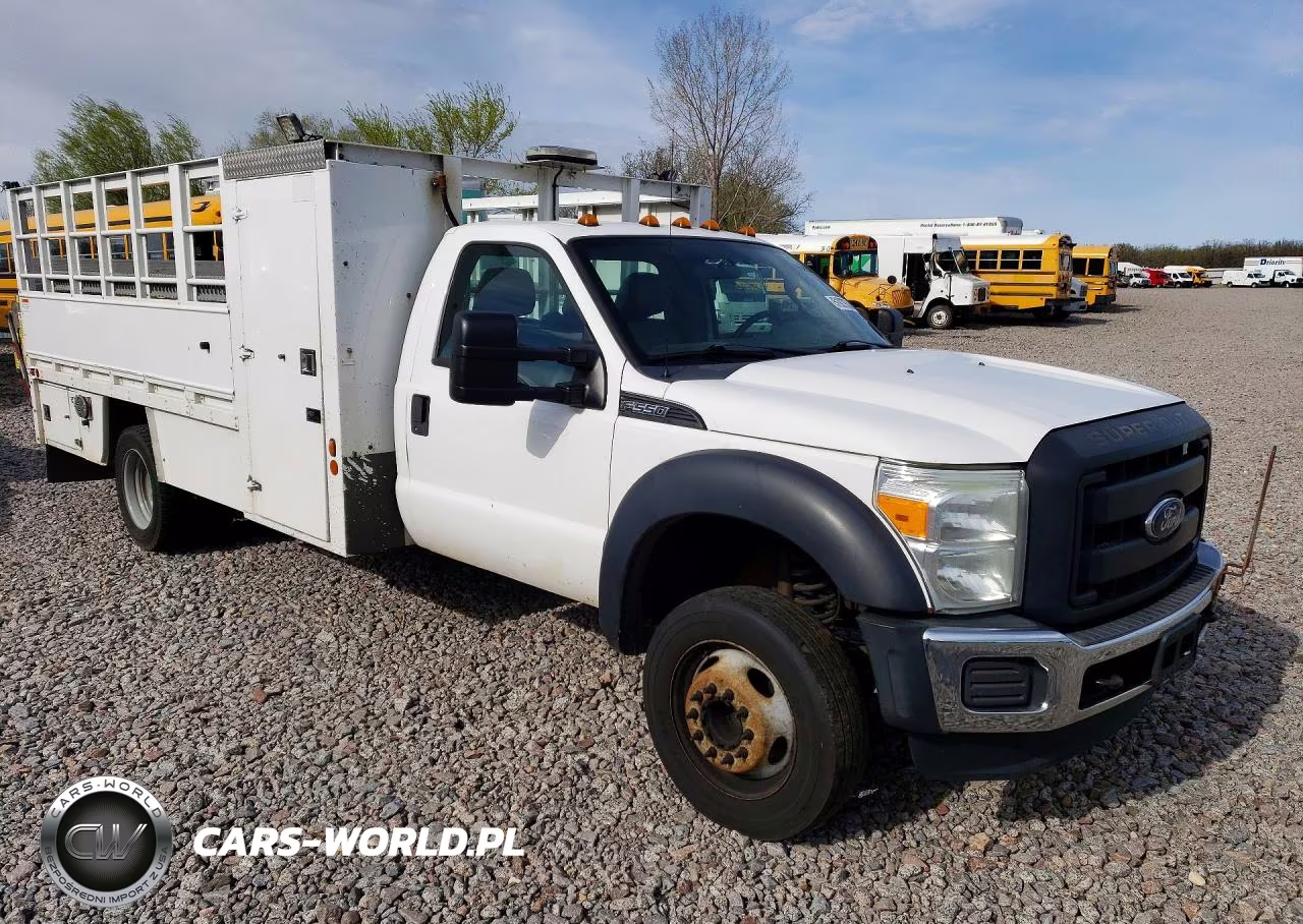 2015 Ford F550 Super Duty VIN:1FDUF5GYXFEA47374 - 4
