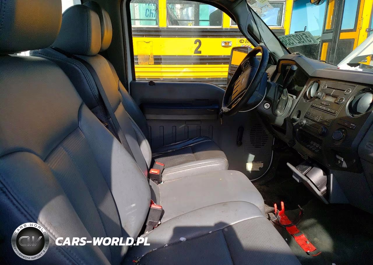 2015 Ford F550 Super Duty VIN:1FDUF5GYXFEA47374 - 8