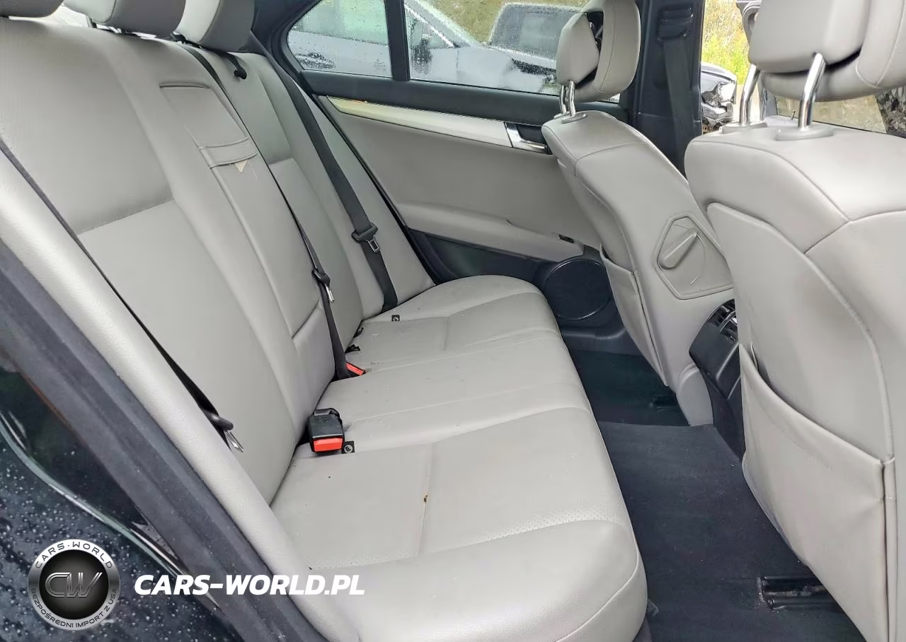 2008 Mercedes-Benz C 300 4Matic VIN:WDDGF81XX8F050703 - 10