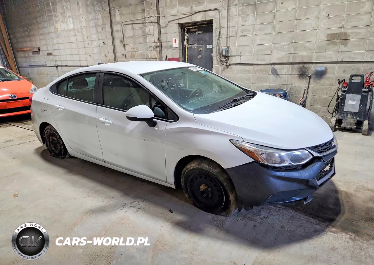 2017 Chevrolet Cruze 1Lt VIN:1G1BA5SM6H7143940 - 4