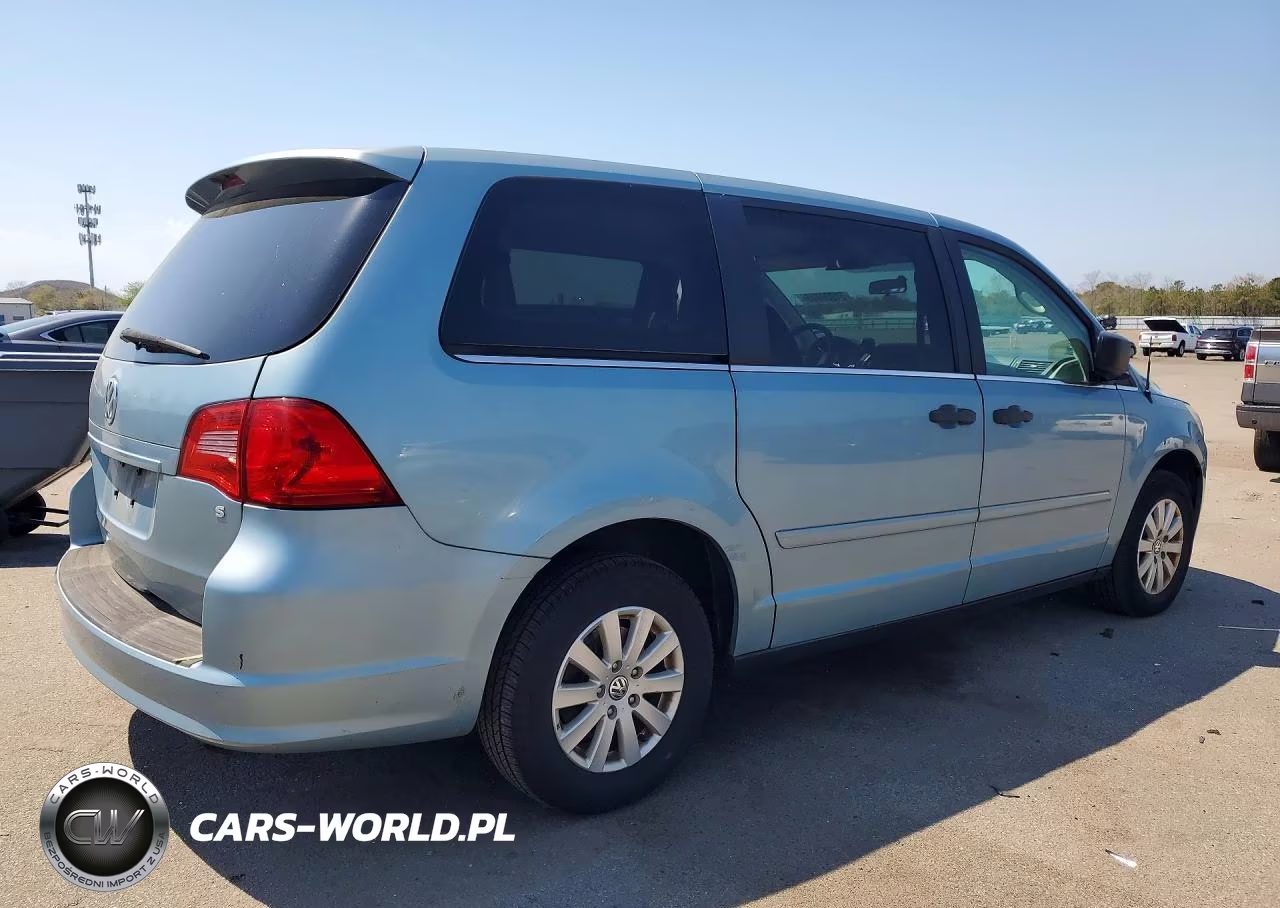 2009 Volkswagen Routan S VIN:2V8HW441X9R579629 - 3