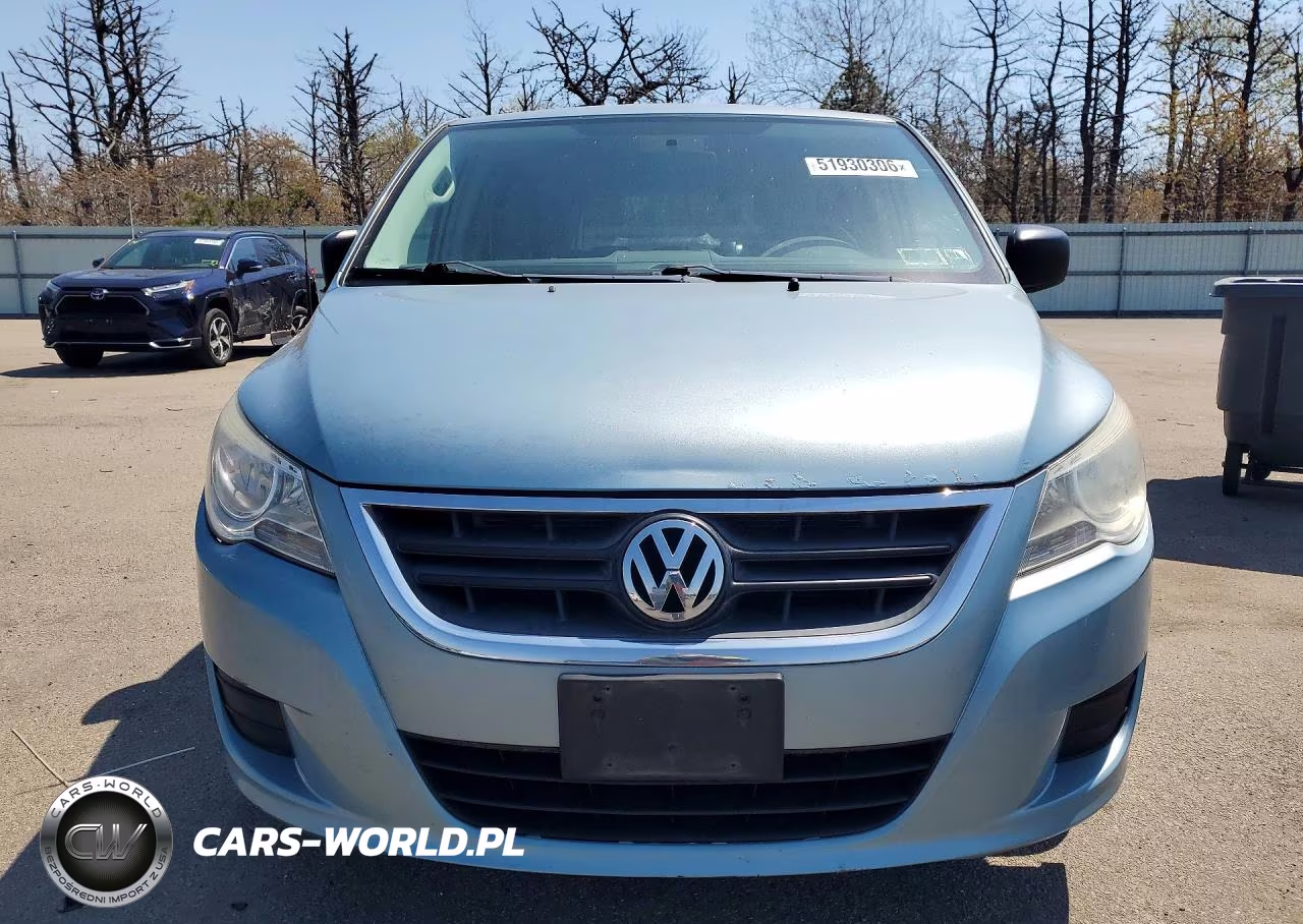 2009 Volkswagen Routan S VIN:2V8HW441X9R579629 - 5