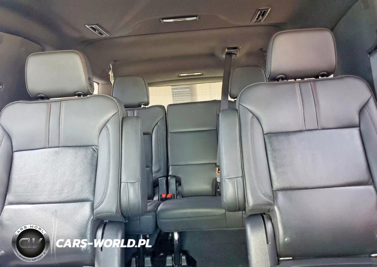 2021 Chevrolet Suburban C1500 Rst VIN:1GNSCEKD7MR301256 - 10