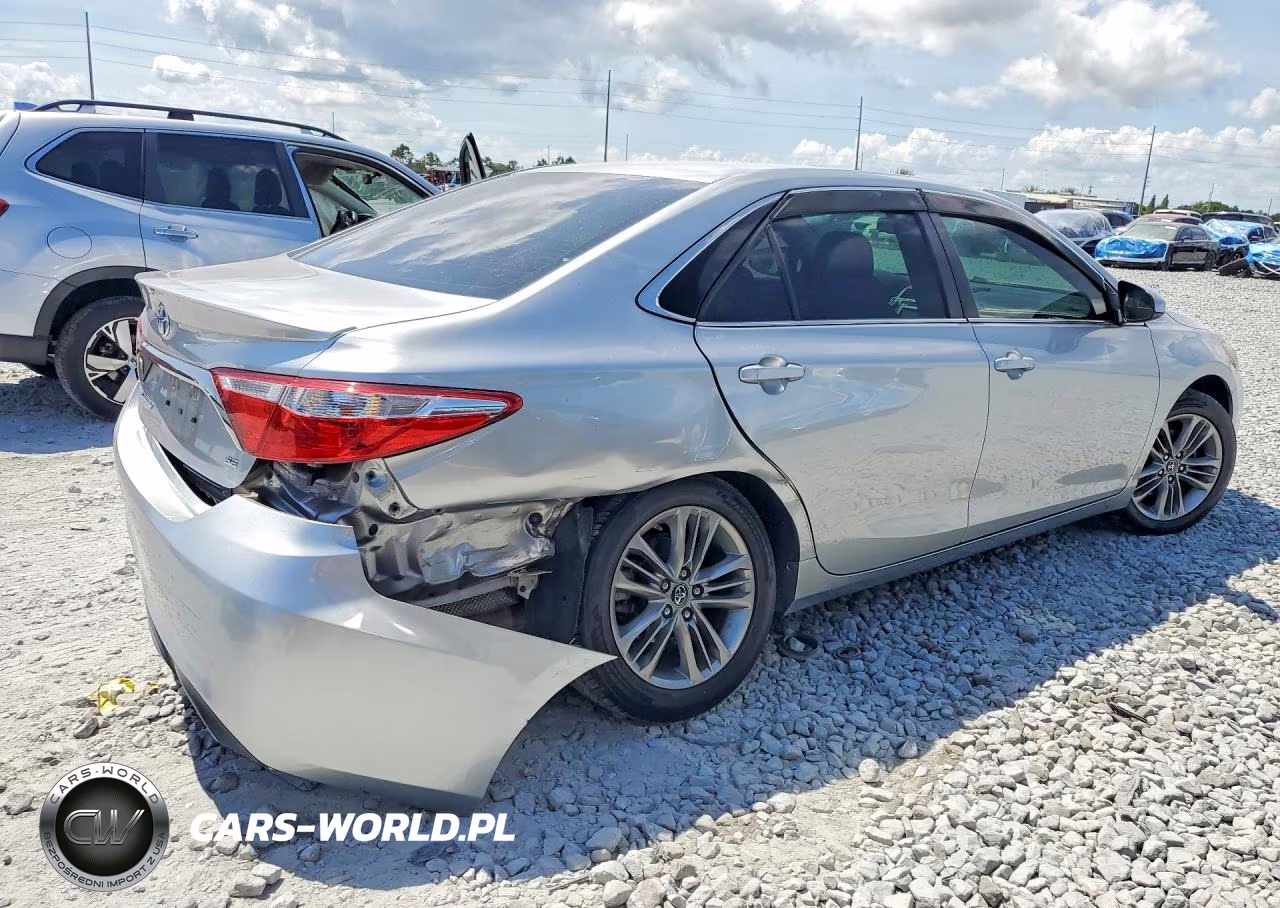 2017 Toyota Camry Se VIN:4T1BF1FK0HU737222 - 3