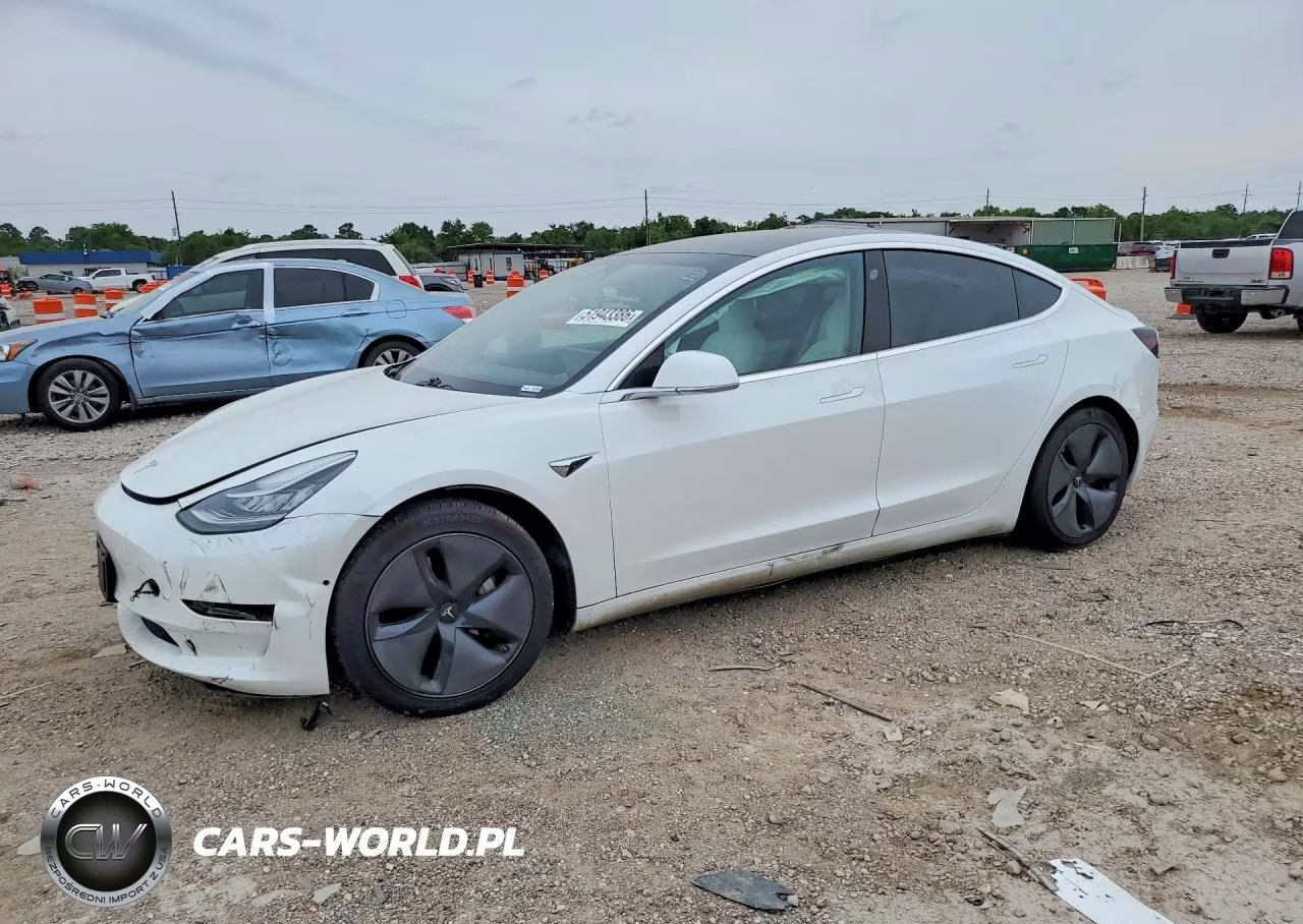 2020 Tesla Model 3 – zdjęcie 1 z 12