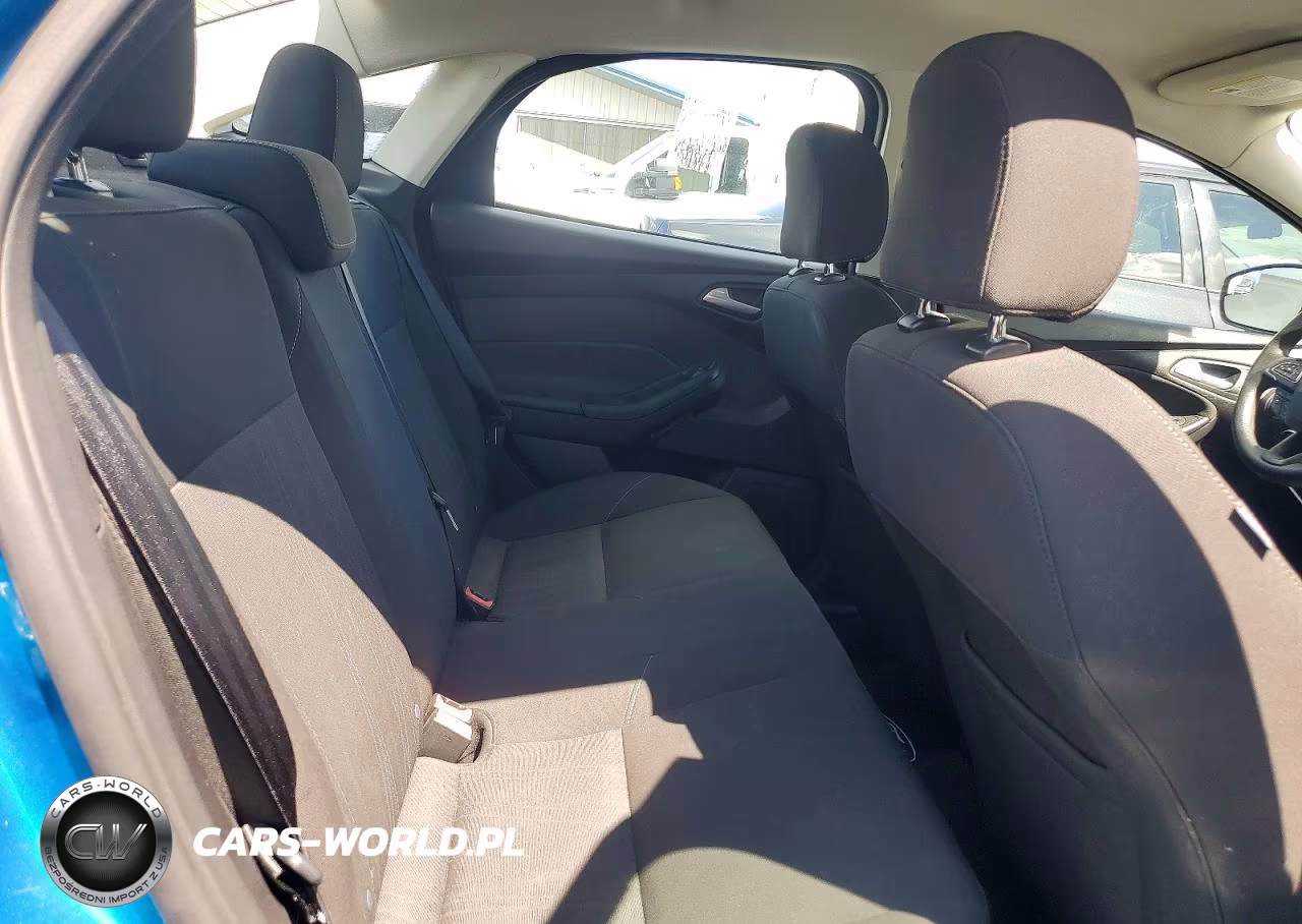 2015 Ford Focus VIN:1FADP3FE8FL213566 - 10