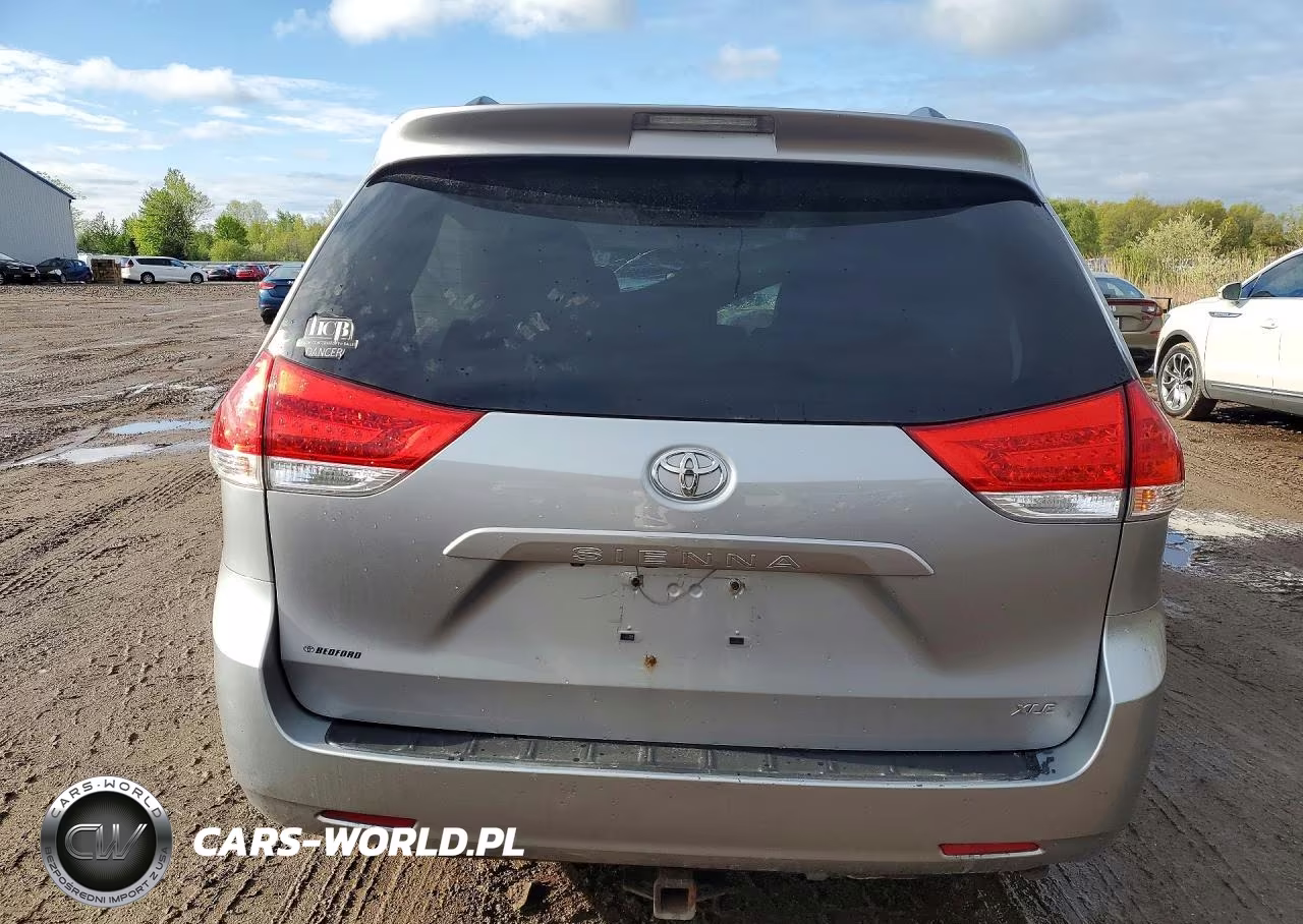 2011 Toyota Sienna Xle 8-Passenger VIN:5TDYK3DC8BS095541 - 6