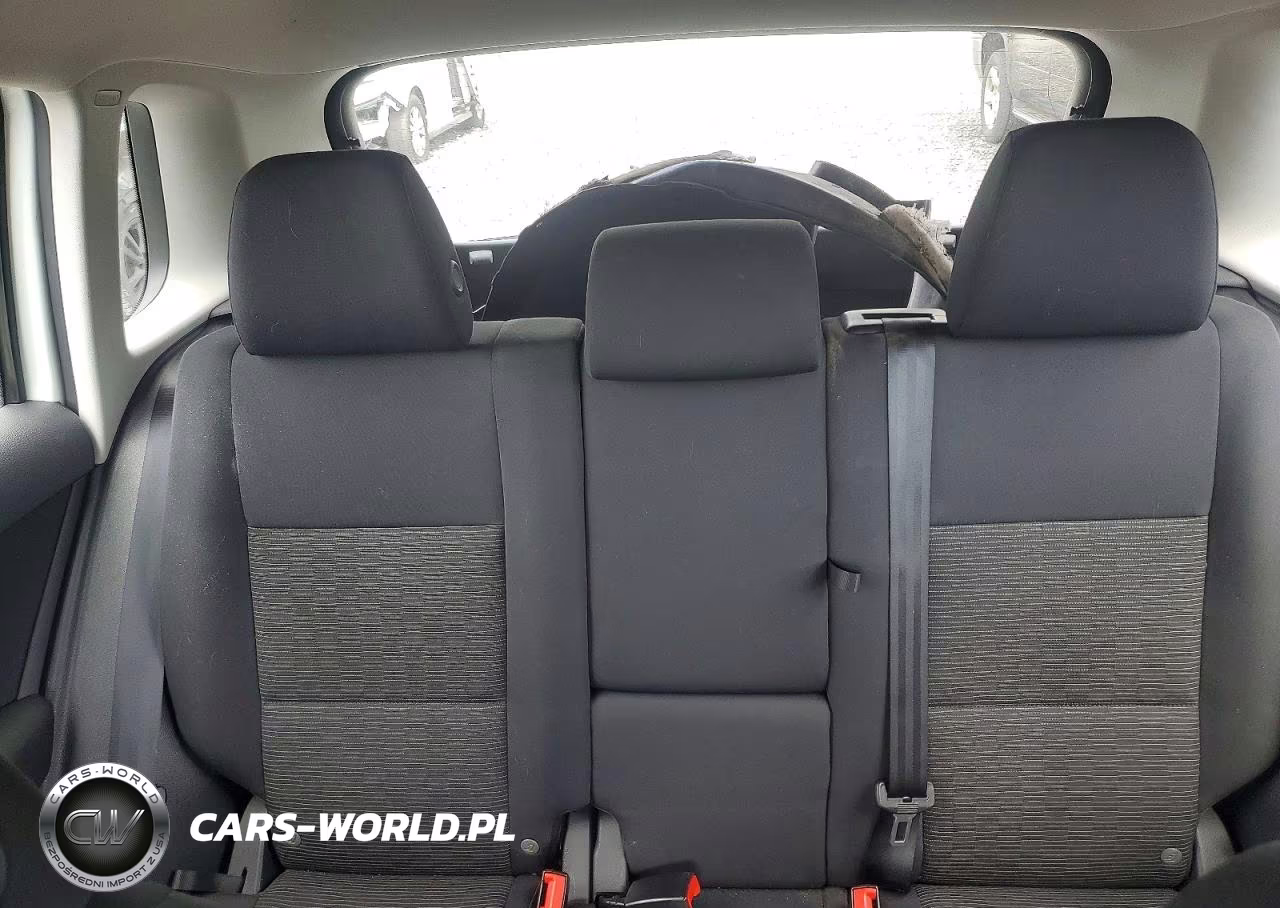 2014 Volkswagen Tiguan S VIN:WVGBV3AX1EW564957 - 10