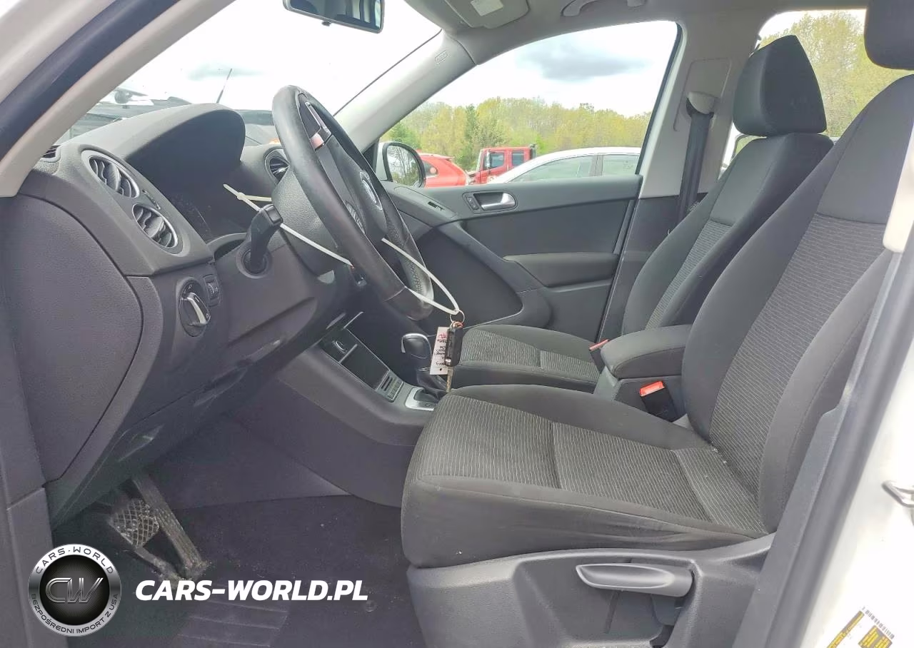2014 Volkswagen Tiguan S VIN:WVGBV3AX1EW564957 - 7