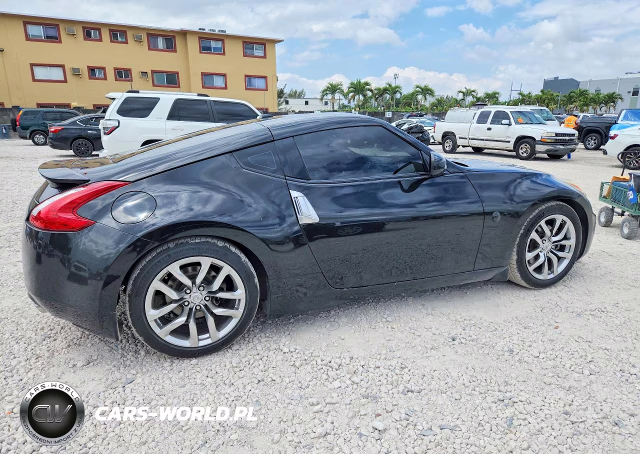 2014 Nissan 370Z Touring VIN:JN1AZ4EH0EM634380 - 3