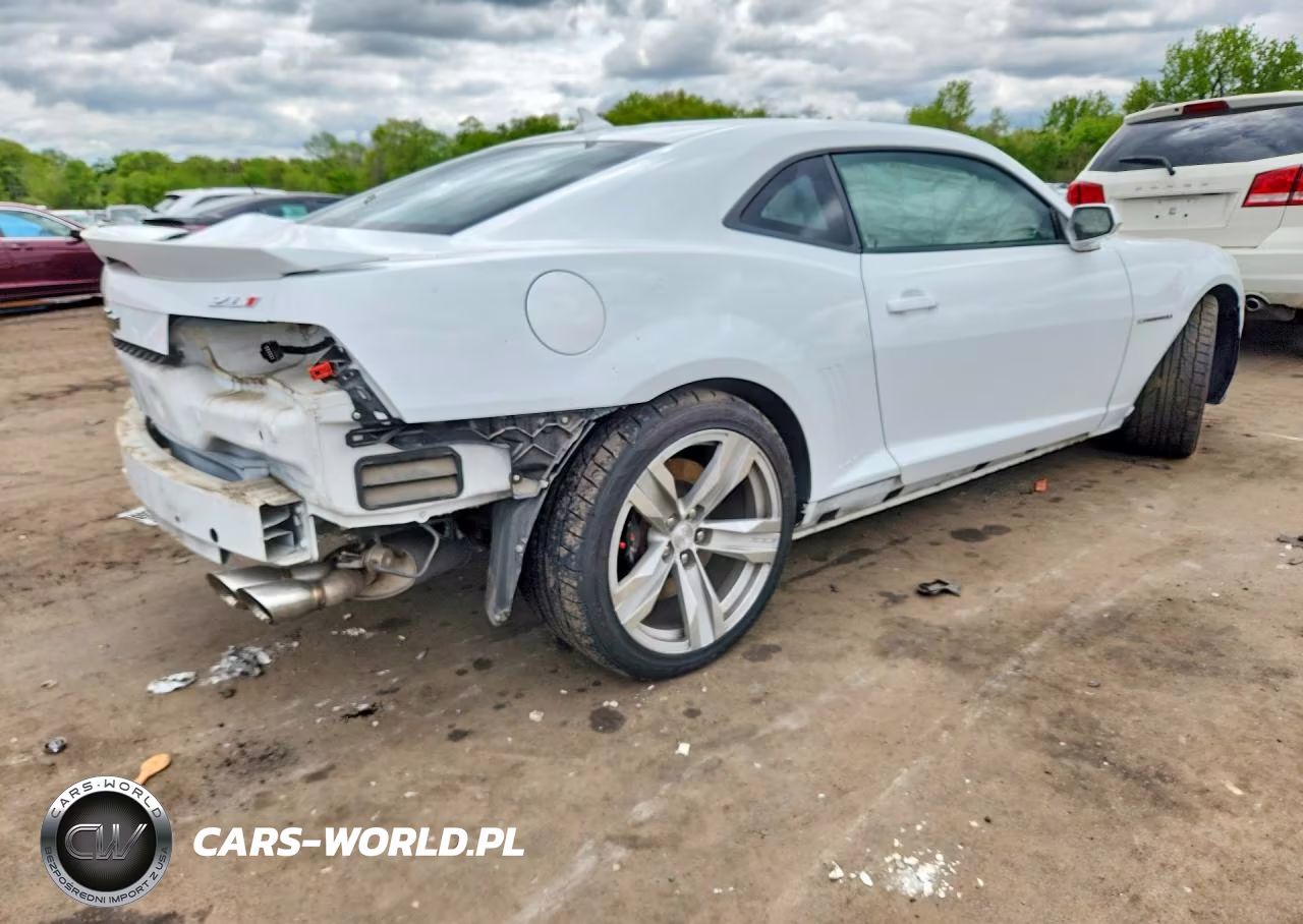 2013 Chevrolet Camaro Zl1 VIN:2G1FZ1EP9D9803888 - 3