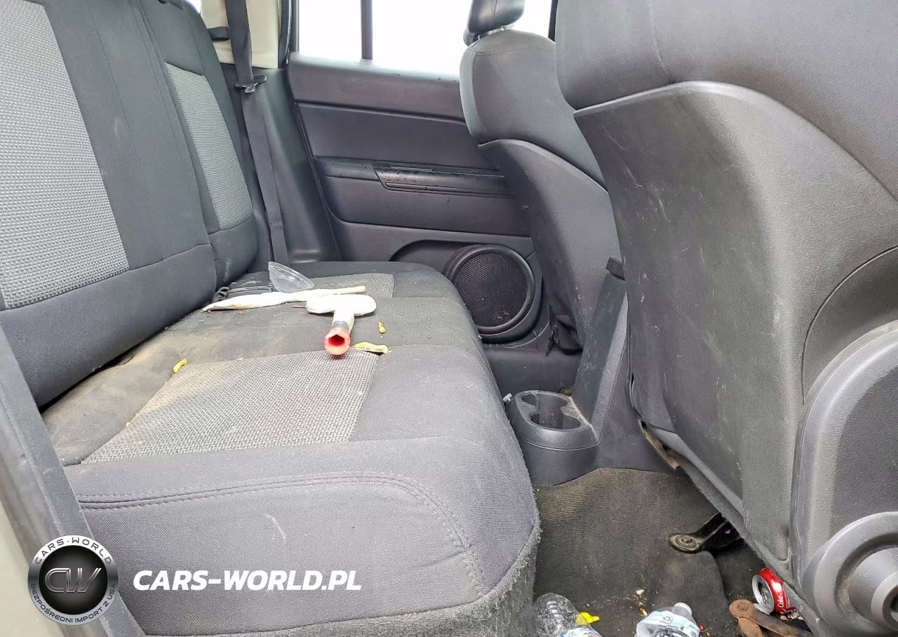 2009 Jeep Patriot Sport VIN:1J4FF28B19D205661 - 11