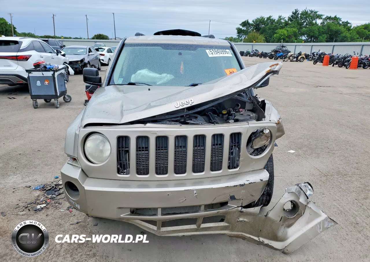 2009 Jeep Patriot Sport VIN:1J4FF28B19D205661 - 5