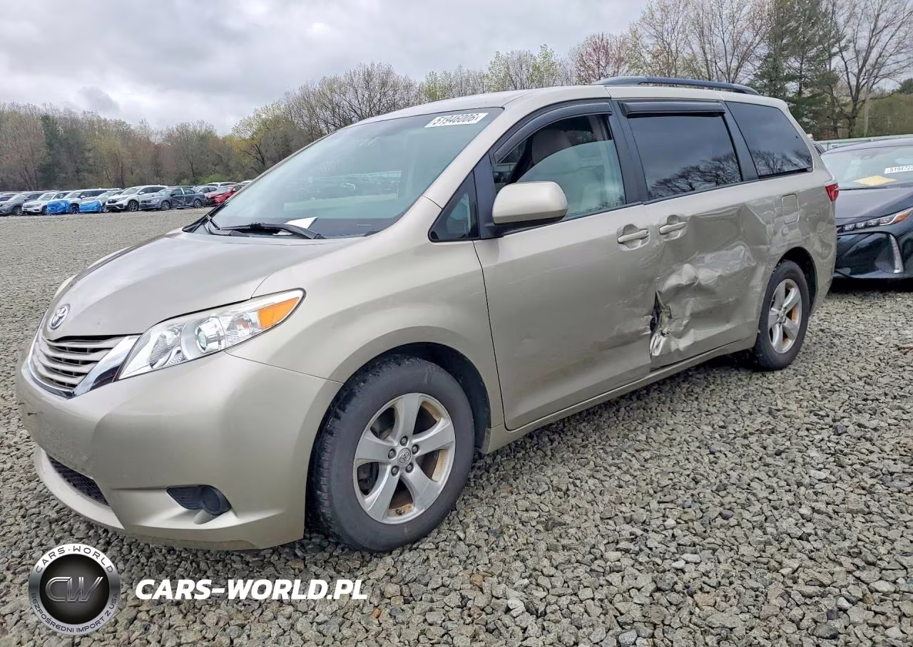 2015 Toyota Sienna Le