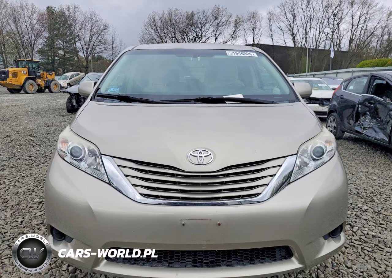 2015 Toyota Sienna Le VIN:5TDKK3DC2FS669241 - 5