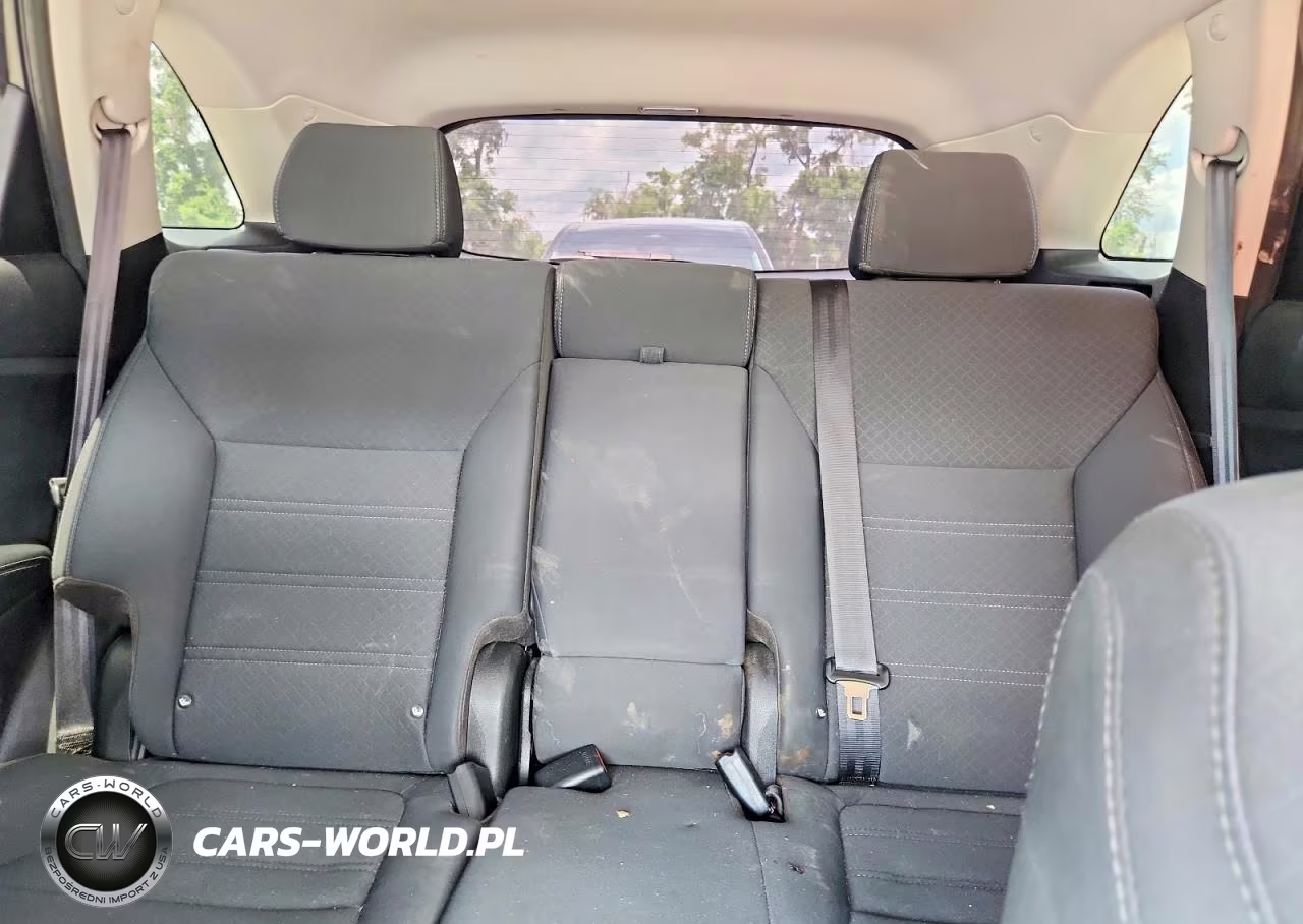 2020 Kia Sorento S VIN:5XYPG4A56LG669738 - 10
