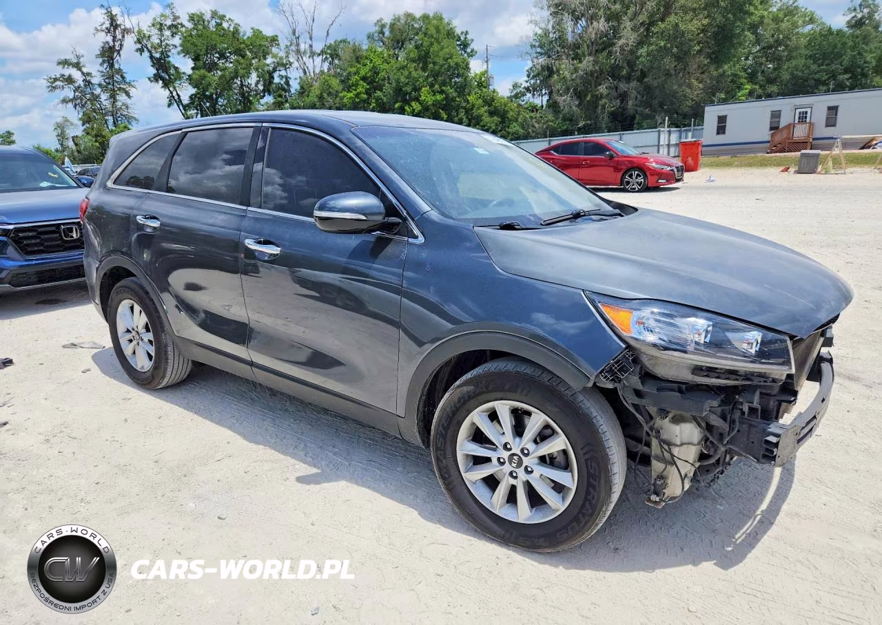 2020 Kia Sorento S VIN:5XYPG4A56LG669738 - 4