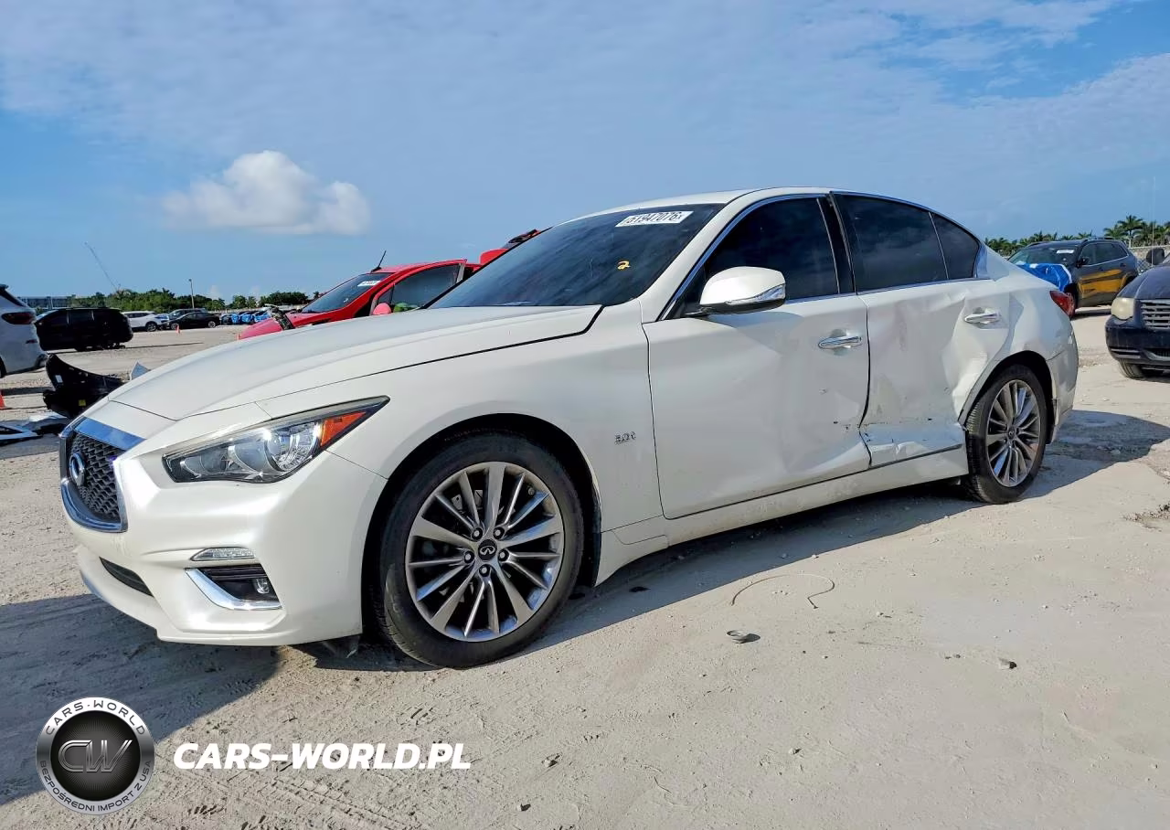 2018 Infiniti Q50 3.0T Luxe – zdjęcie 1 z 12