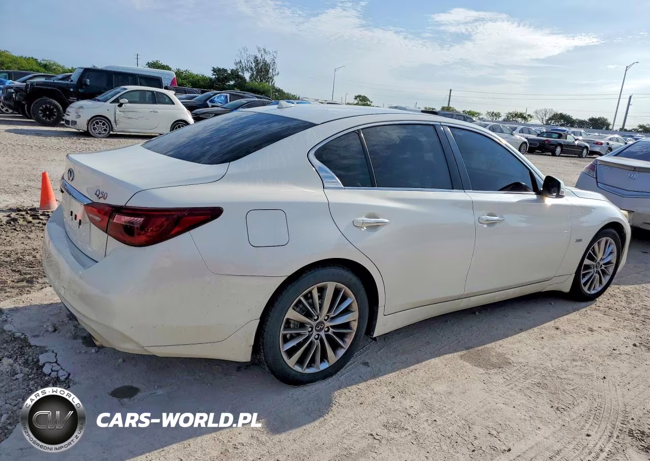 2018 Infiniti Q50 3.0T Luxe VIN:JN1EV7AP4JM361790 - 3