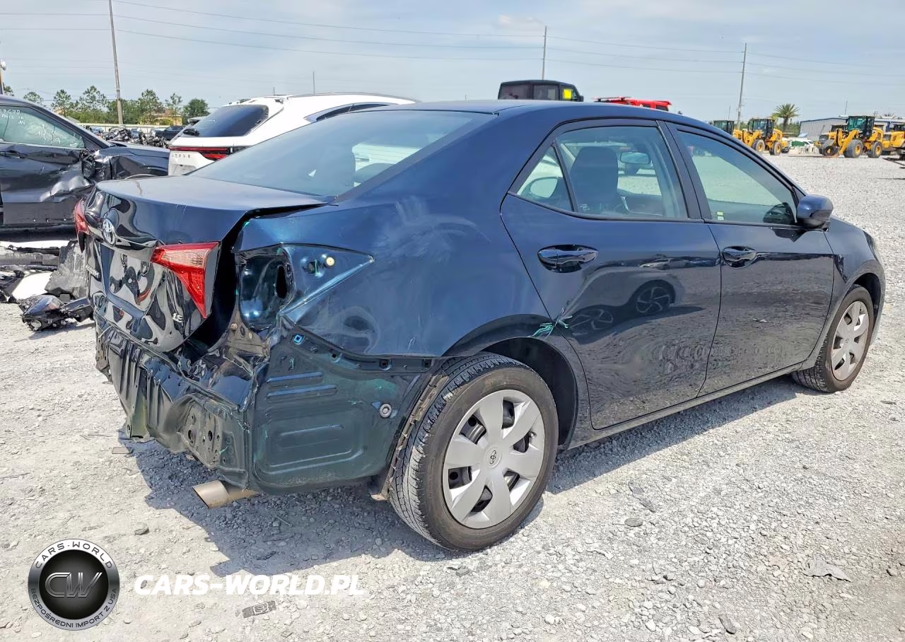 2019 Toyota Corolla Le VIN:2T1BURHE6KC134408 - 3