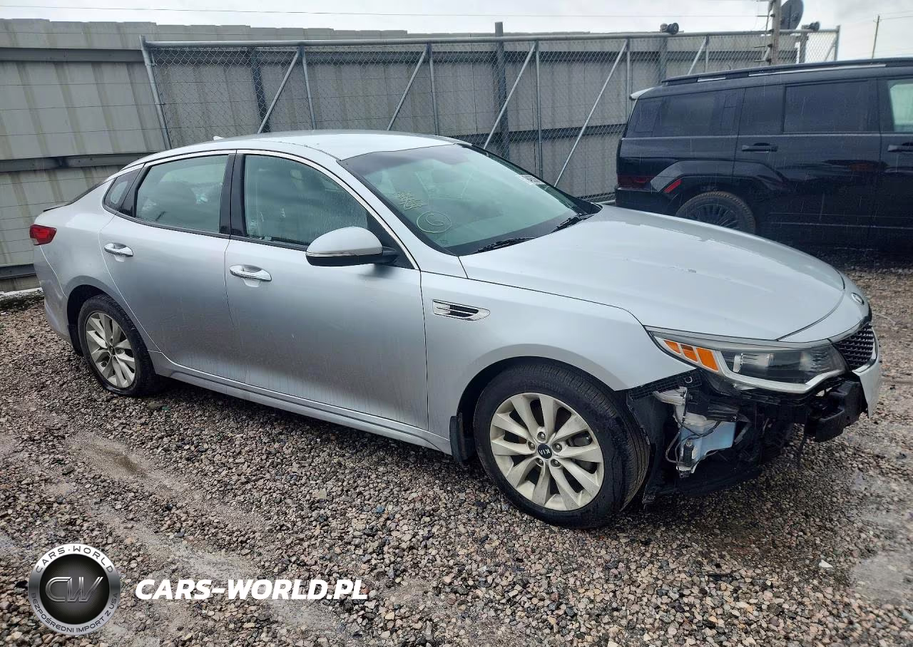 2018 Kia Optima Lx VIN:5XXGT4L34JG259836 - 4
