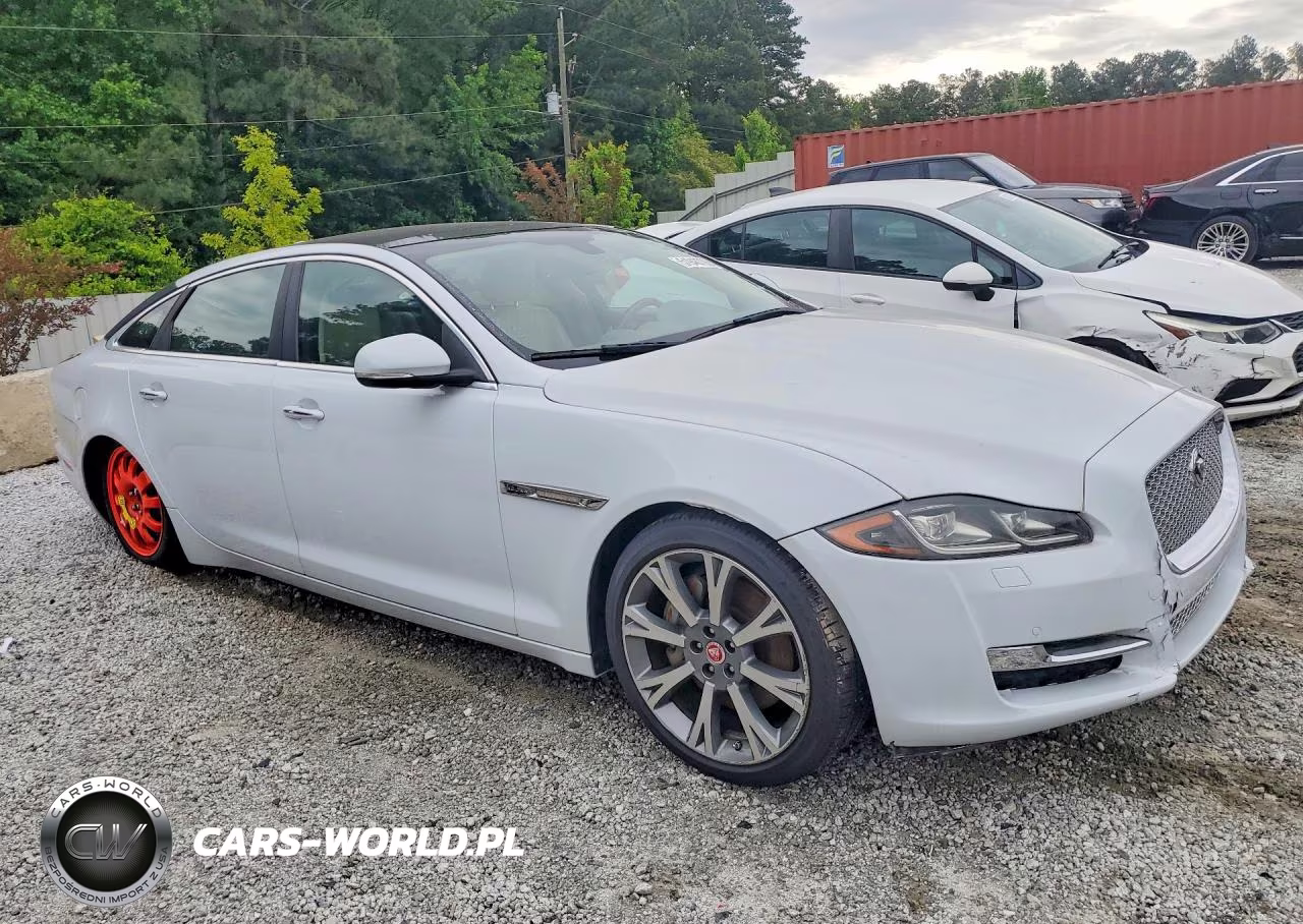 2017 Jaguar Xjl Portfolio VIN:SAJWA2G74H8W10715 - 4
