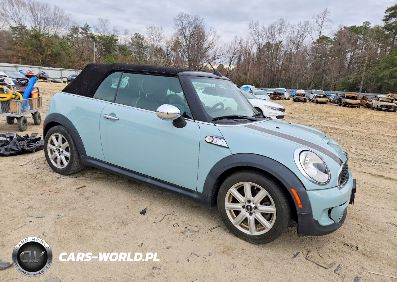 2011 Mini Cooper S VIN:WMWZP3C56BT249252 - 4