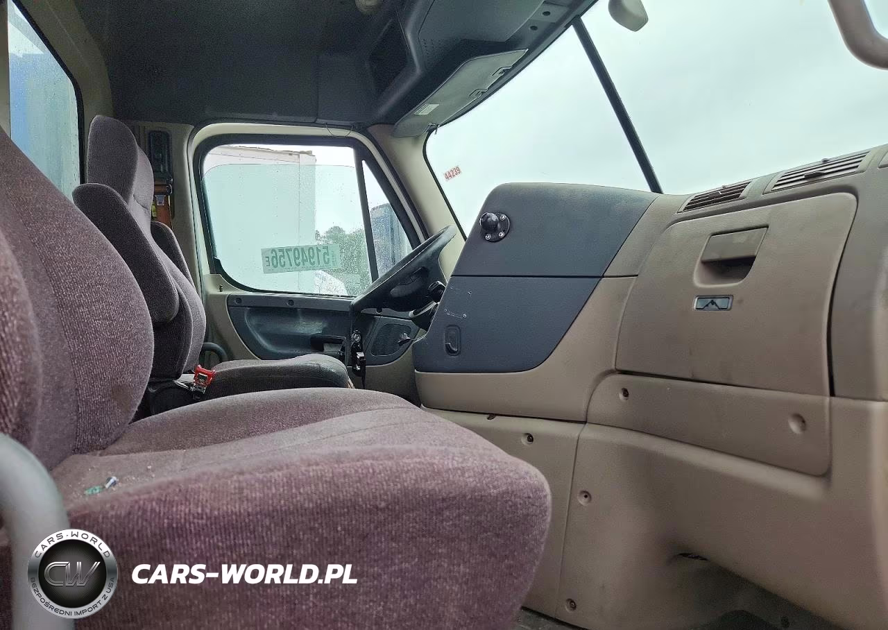 2018 Freightliner Cascadia 125 Semi Truck VIN:3AKJGEDV7JSJJ2813 - 5