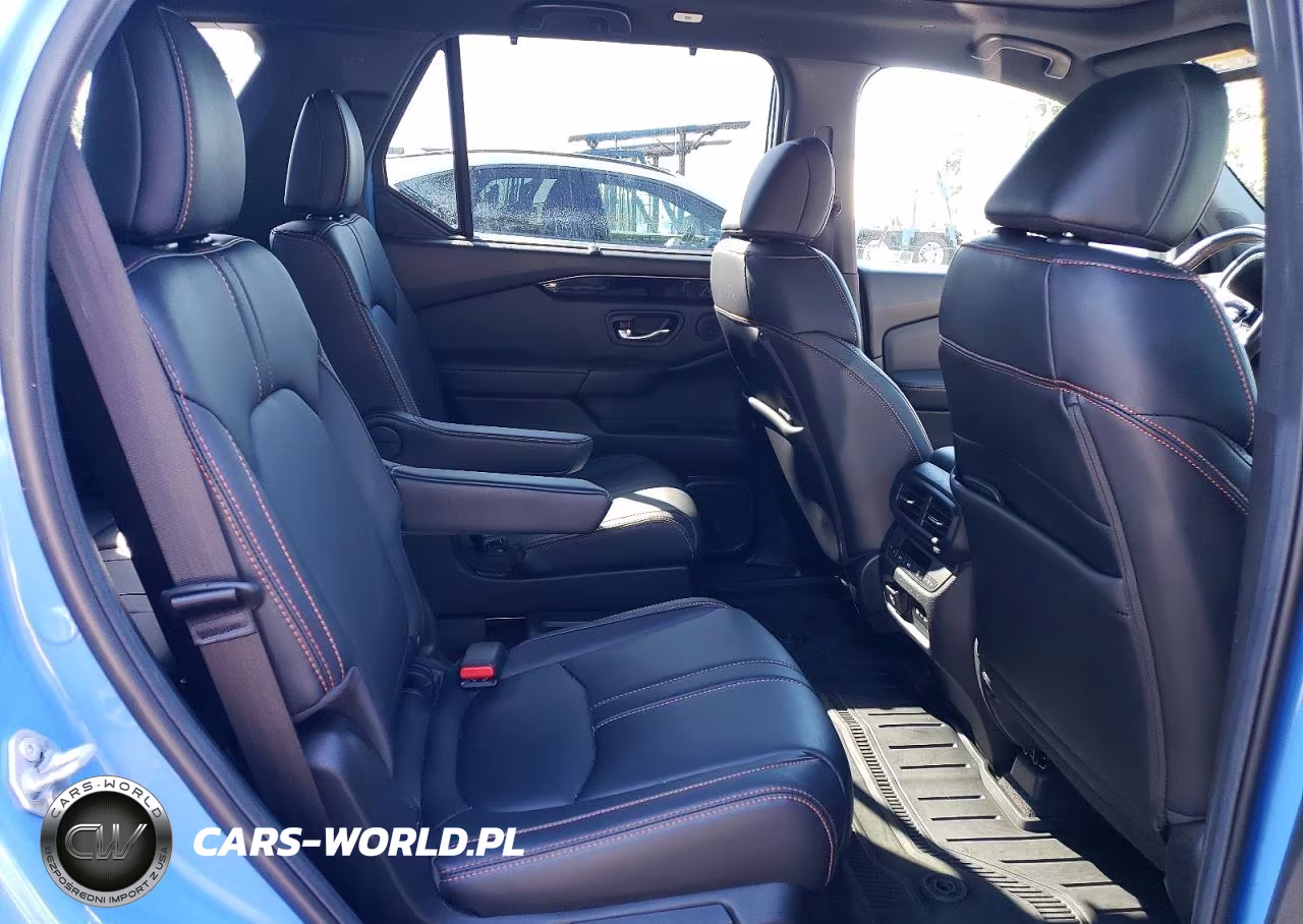 2025 Honda Pilot Trailsport VIN:5FNYG1H6XSB038028 - 11