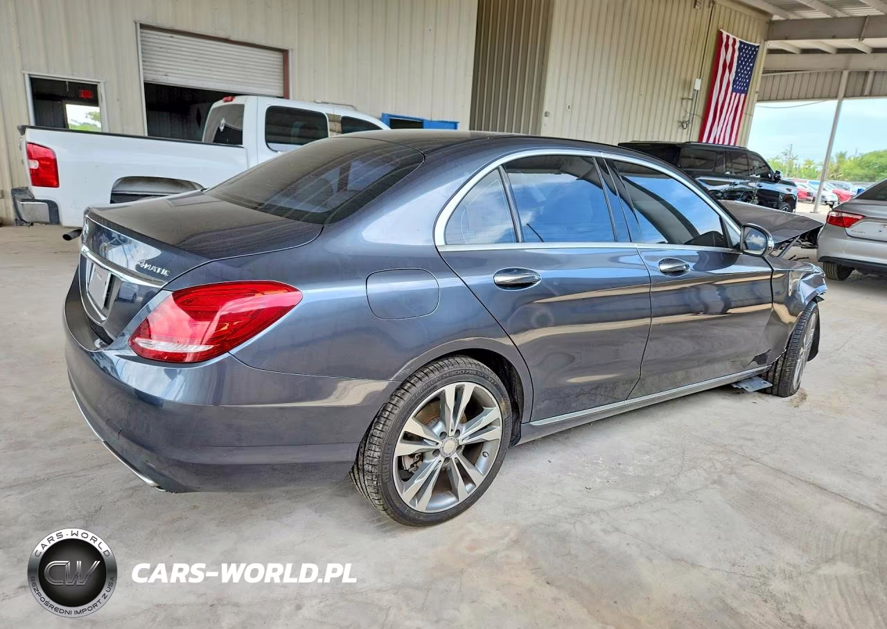 2015 Mercedes-Benz C 300 4Matic VIN:55SWF4KB9FU007374 - 3