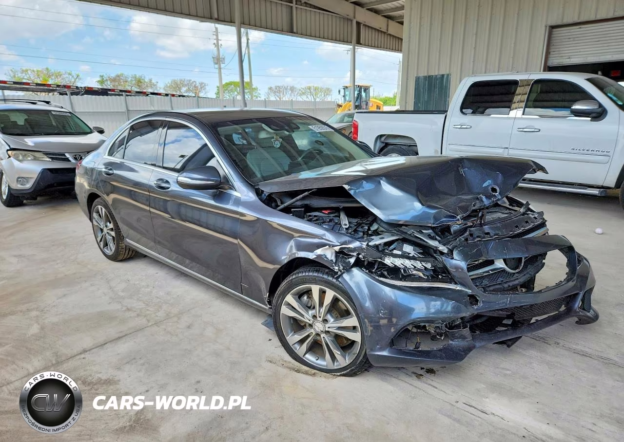 2015 Mercedes-Benz C 300 4Matic VIN:55SWF4KB9FU007374 - 4