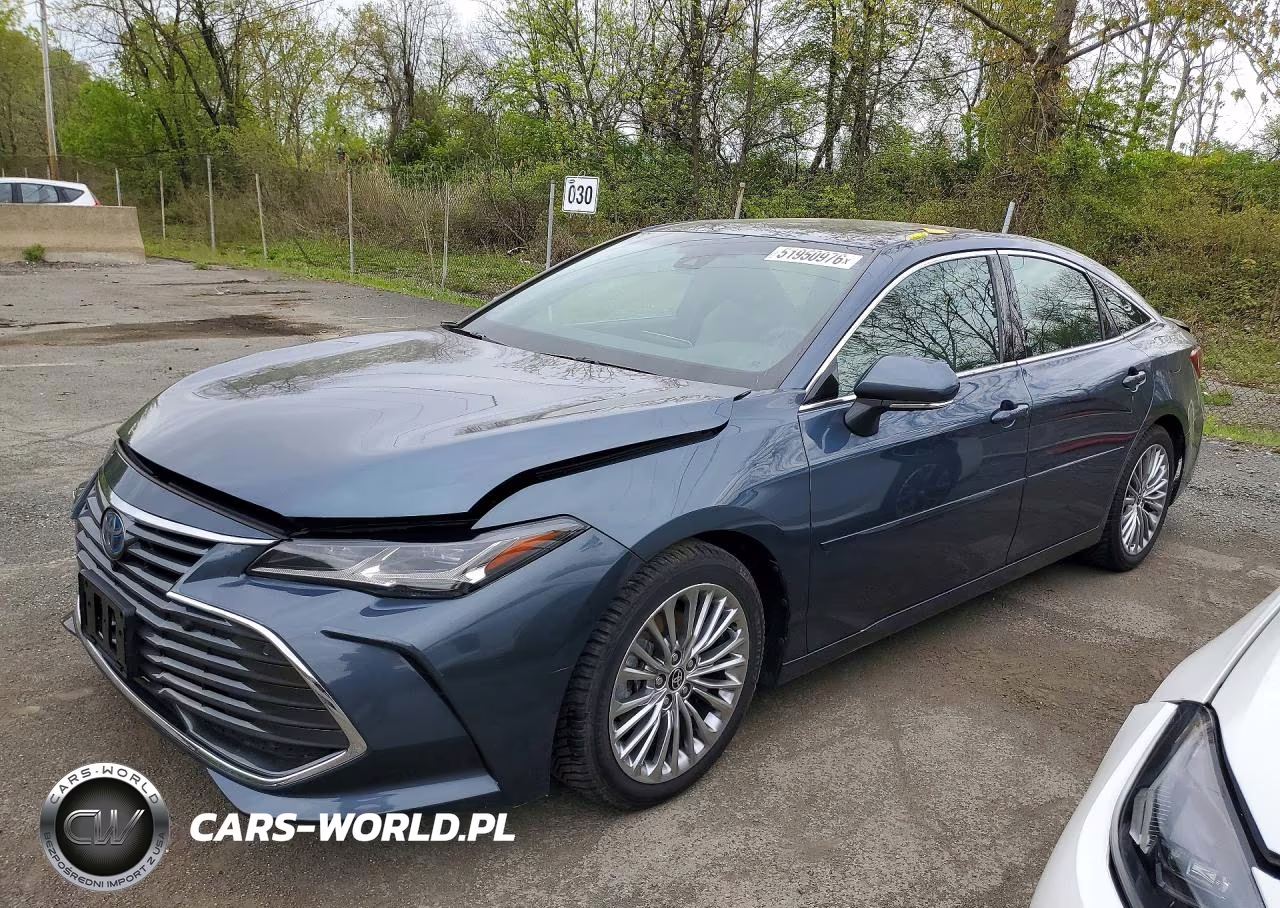 2022 Toyota Avalon Hybrid Limited