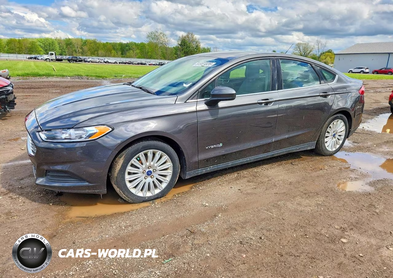 2015 Ford Fusion S Hybrid