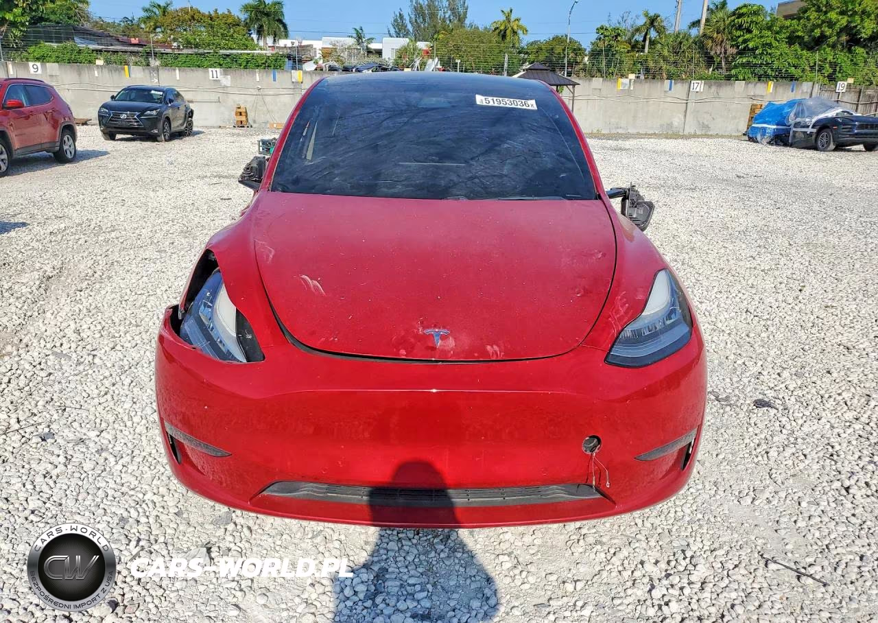 2020 Tesla Model Y VIN:5YJYGDEE2LF035056 - 5